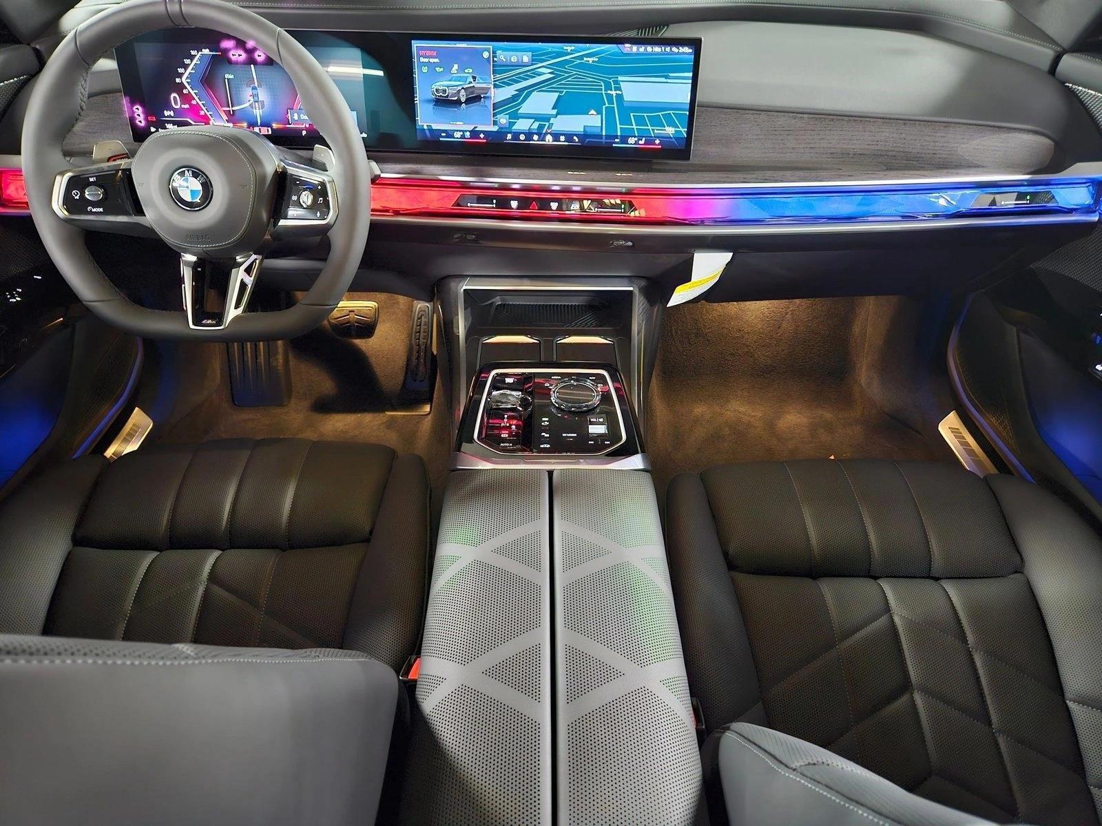 Thumbnail: 2026 BMW 7 Series - 3