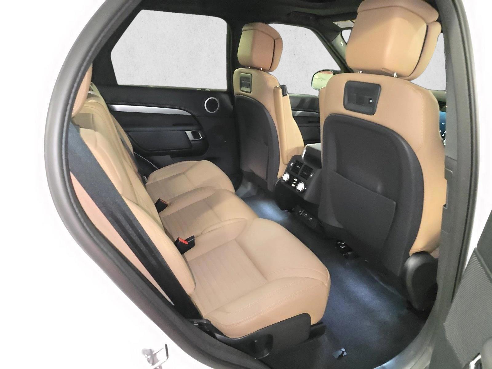 2025 Land Rover Discovery Dynamic SE - Photo 11