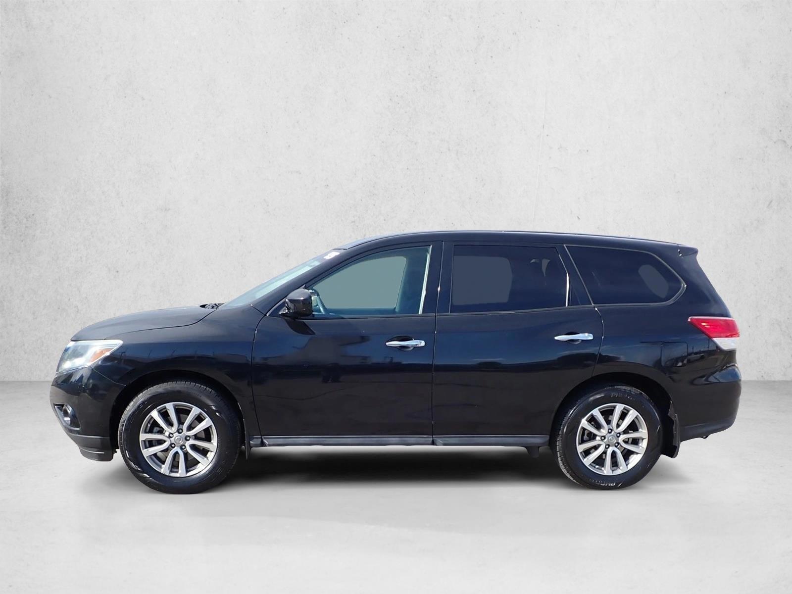 Thumbnail: 2015 Nissan Pathfinder - 2