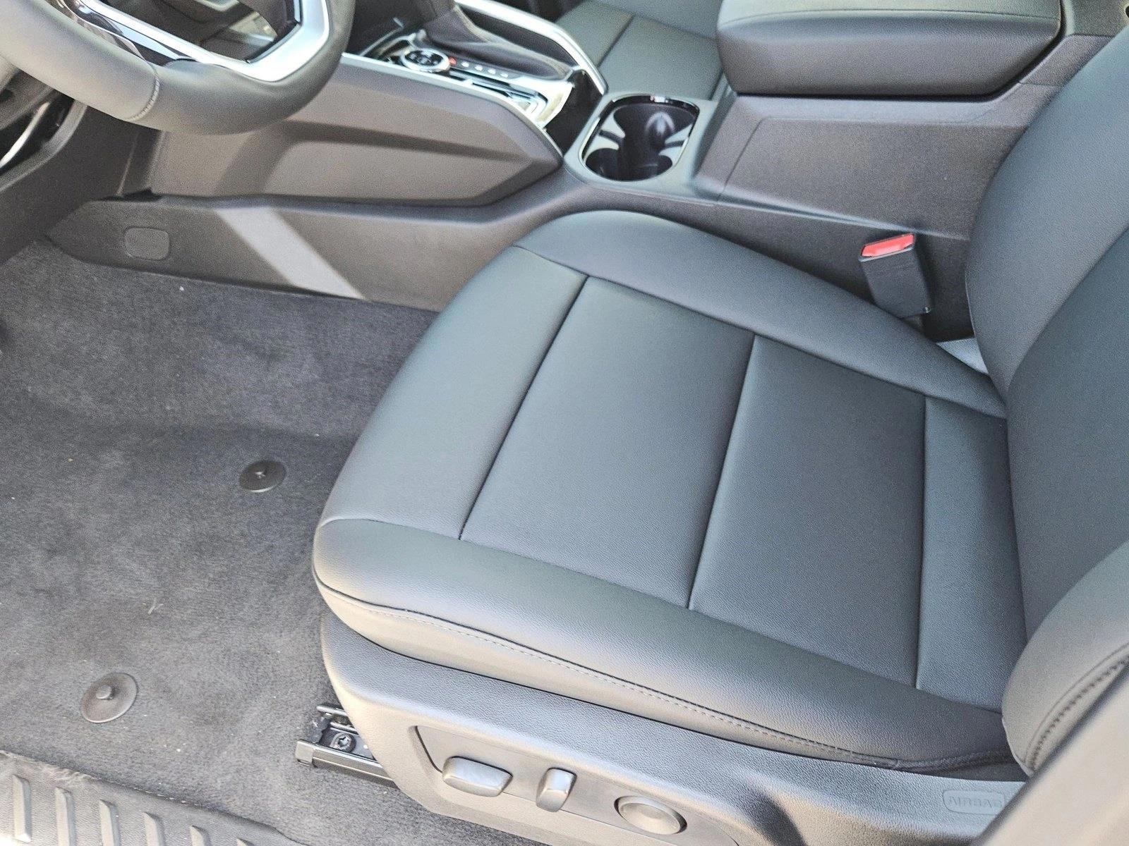 Thumbnail: 2026 Chevrolet Colorado - 4