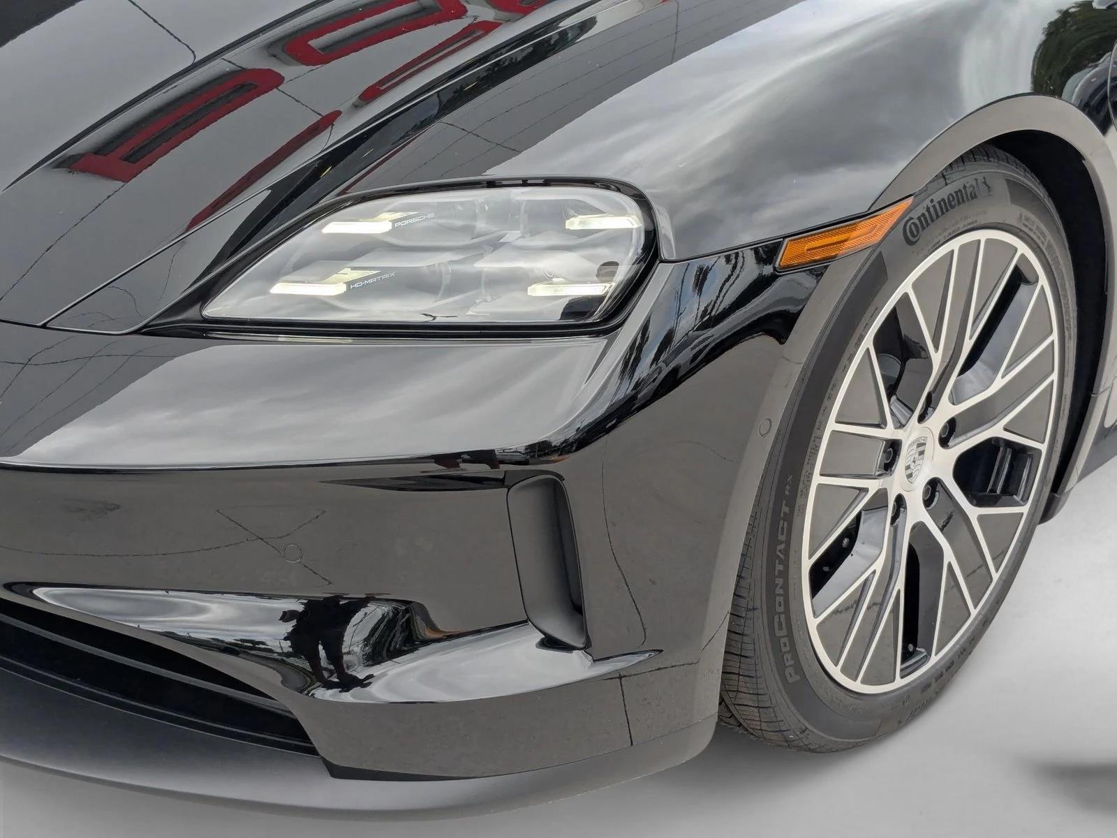 2026 Porsche Taycan Base - Photo 12