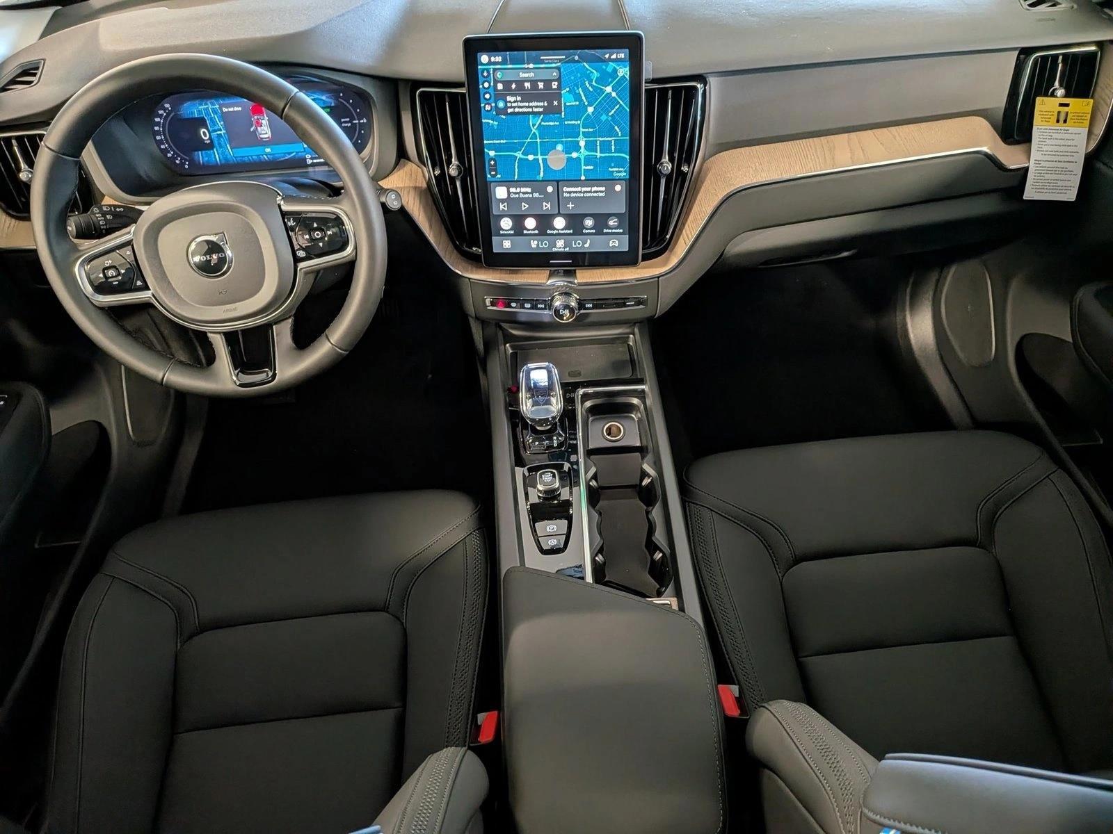 Thumbnail: 2026 Volvo XC60 - 4