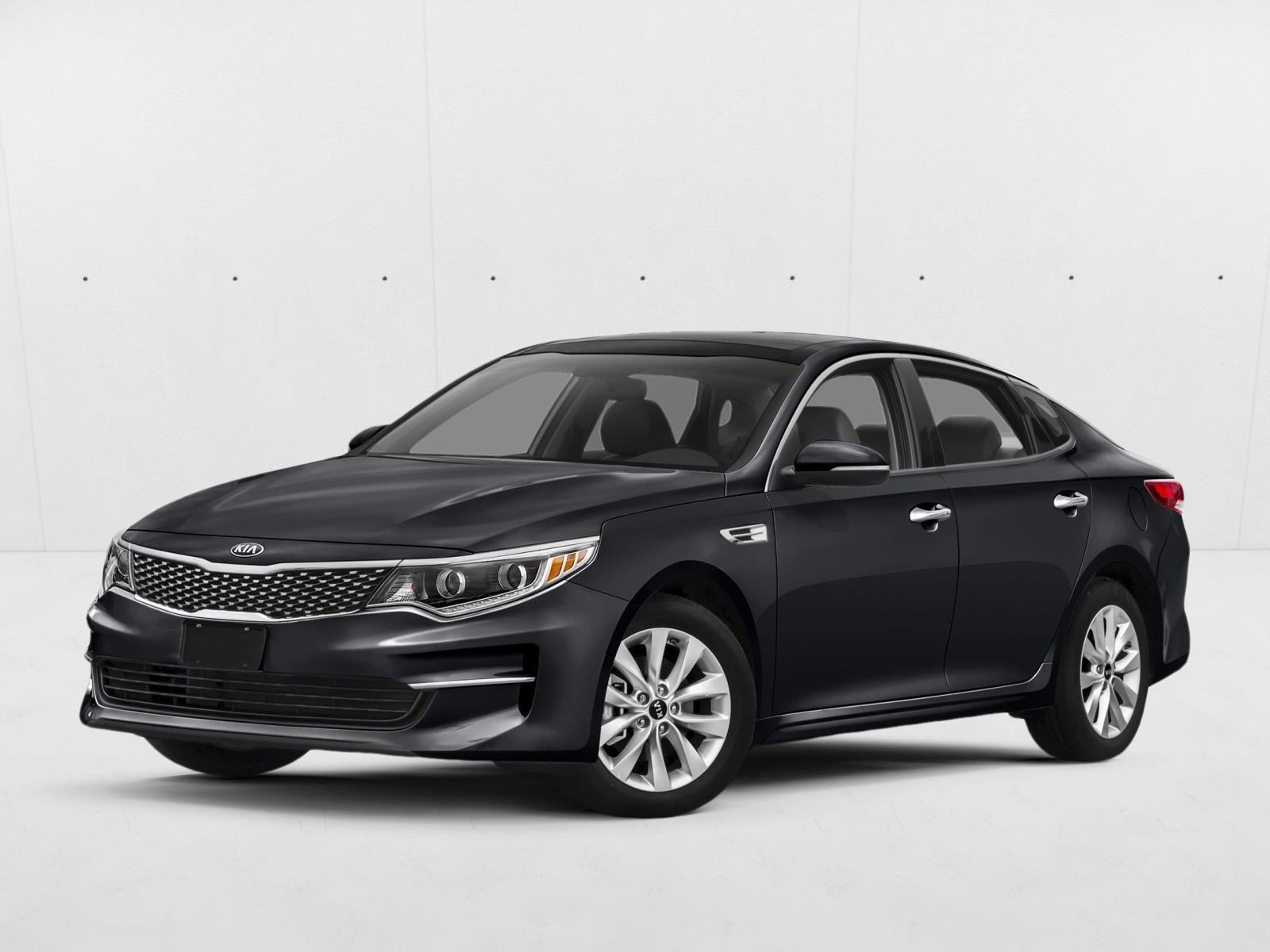 2017 Kia Optima LX AT's photo