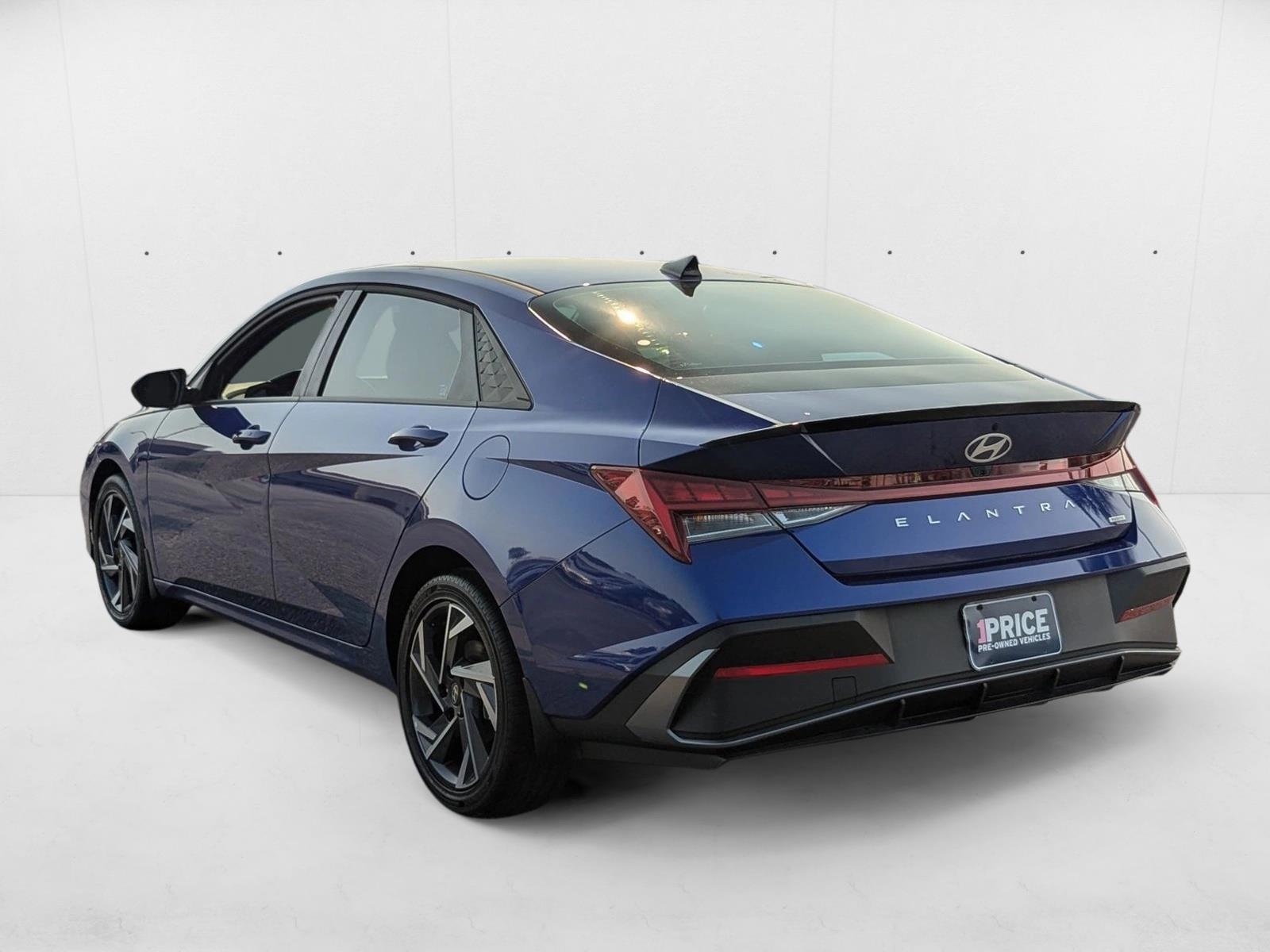 2025 Hyundai Elantra Blue - Photo 8