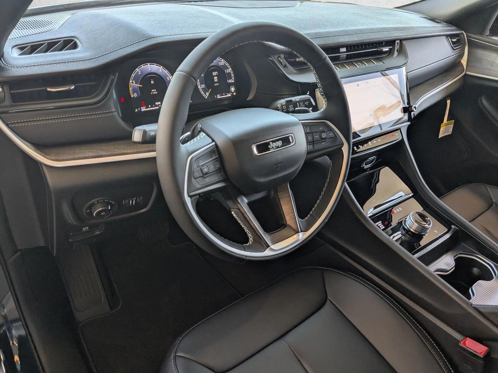 Thumbnail: 2026 Jeep Grand Cherokee - 3