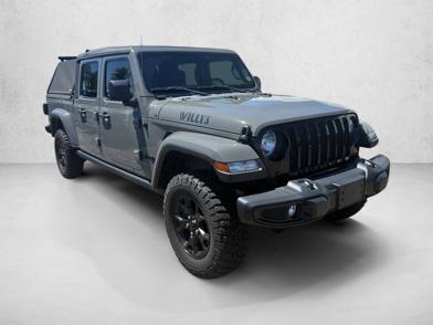 2021 Jeep Gladiator Willys -
                  Naperville, IL