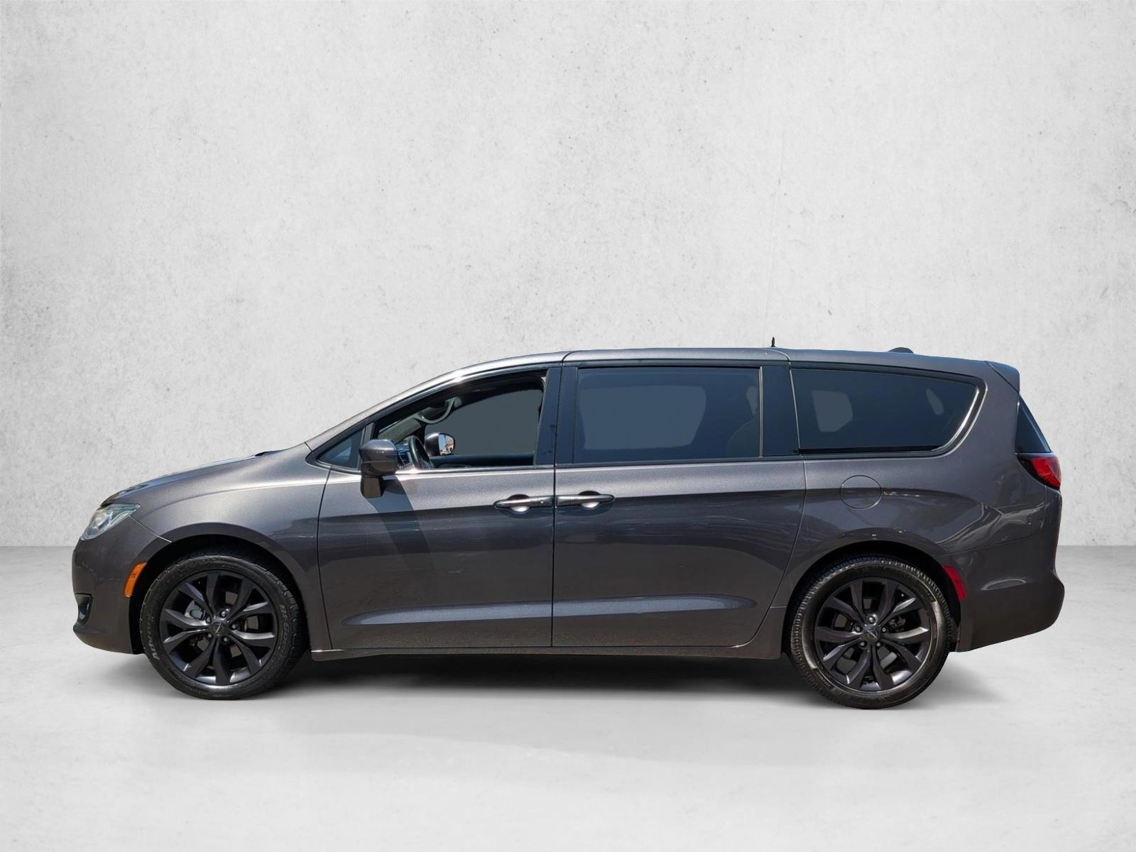 Thumbnail: 2019 Chrysler Pacifica - 2