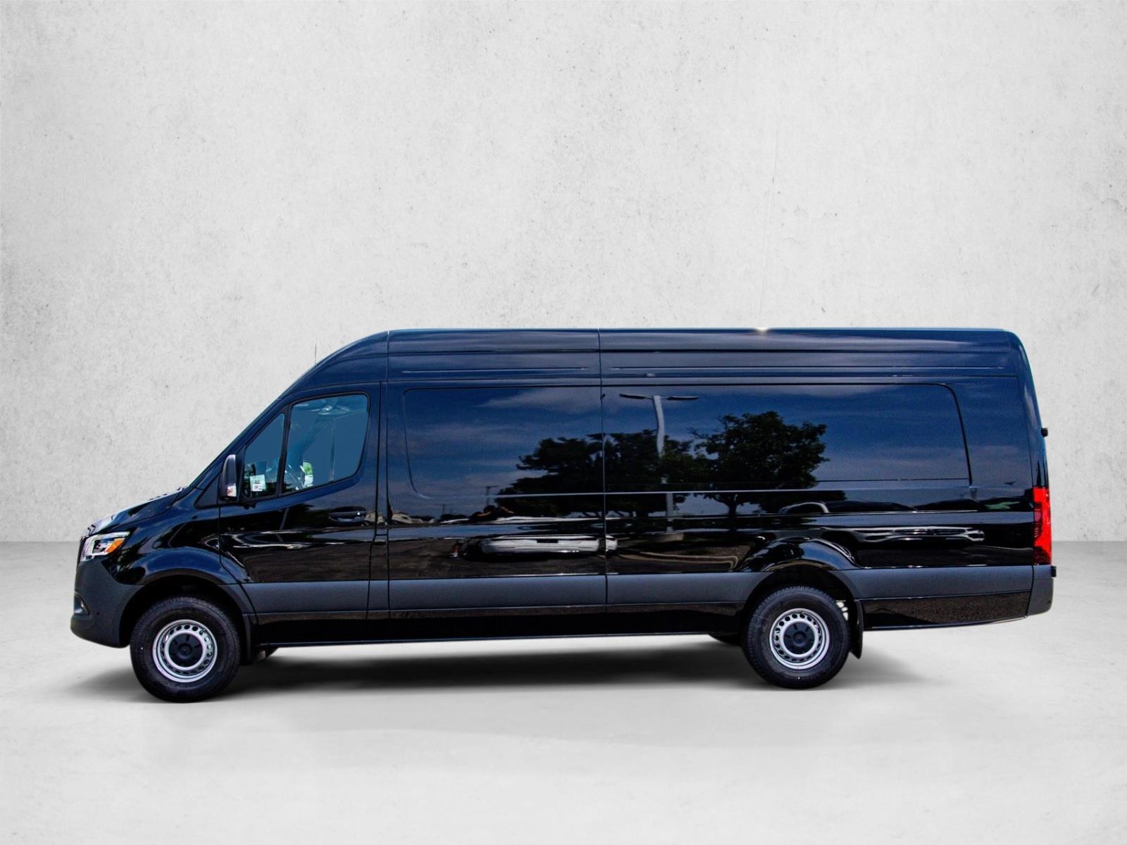 Thumbnail: 2026 Mercedes-Benz Sprinter - 2