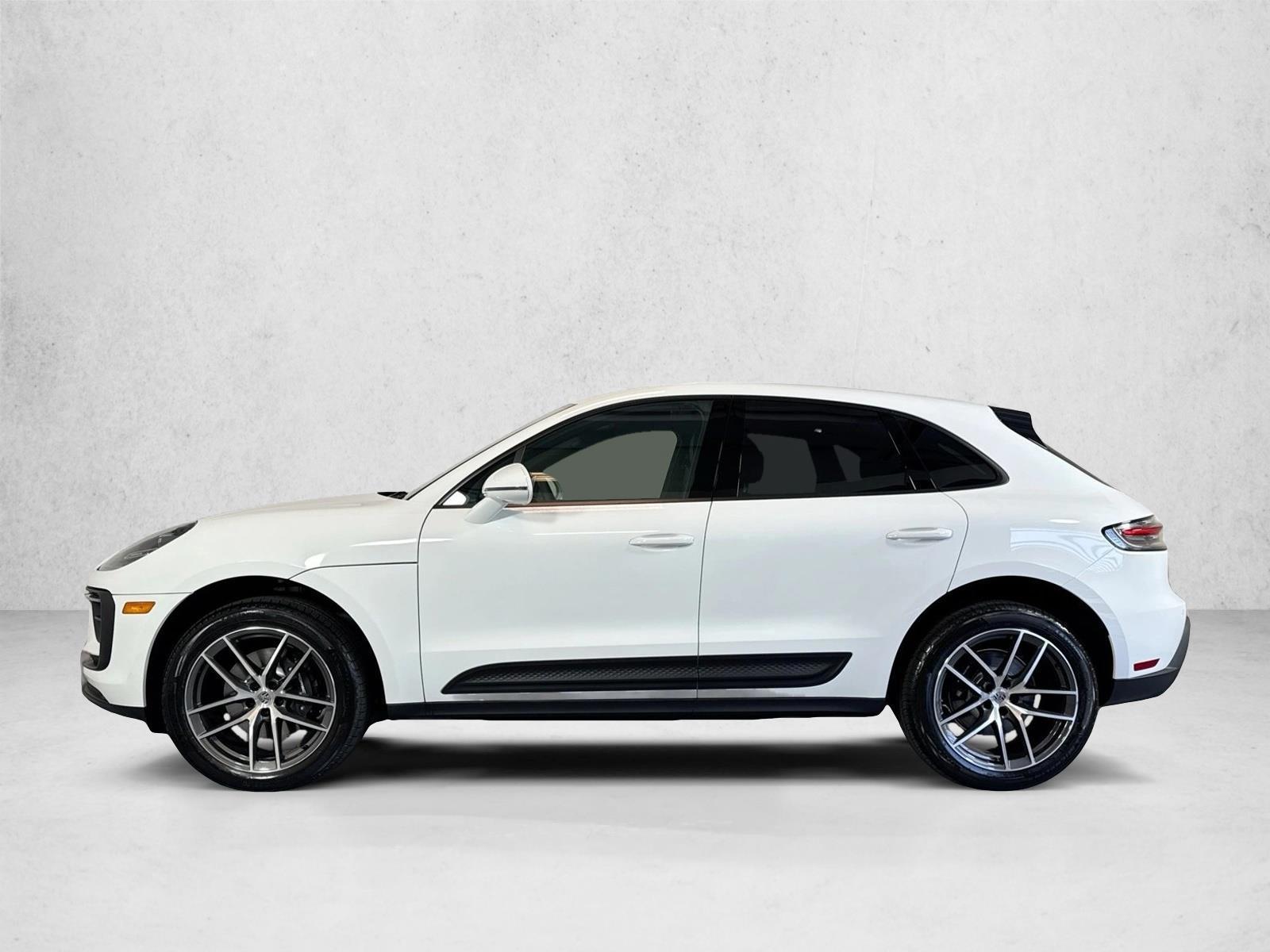 Thumbnail: 2026 Porsche Macan - 2