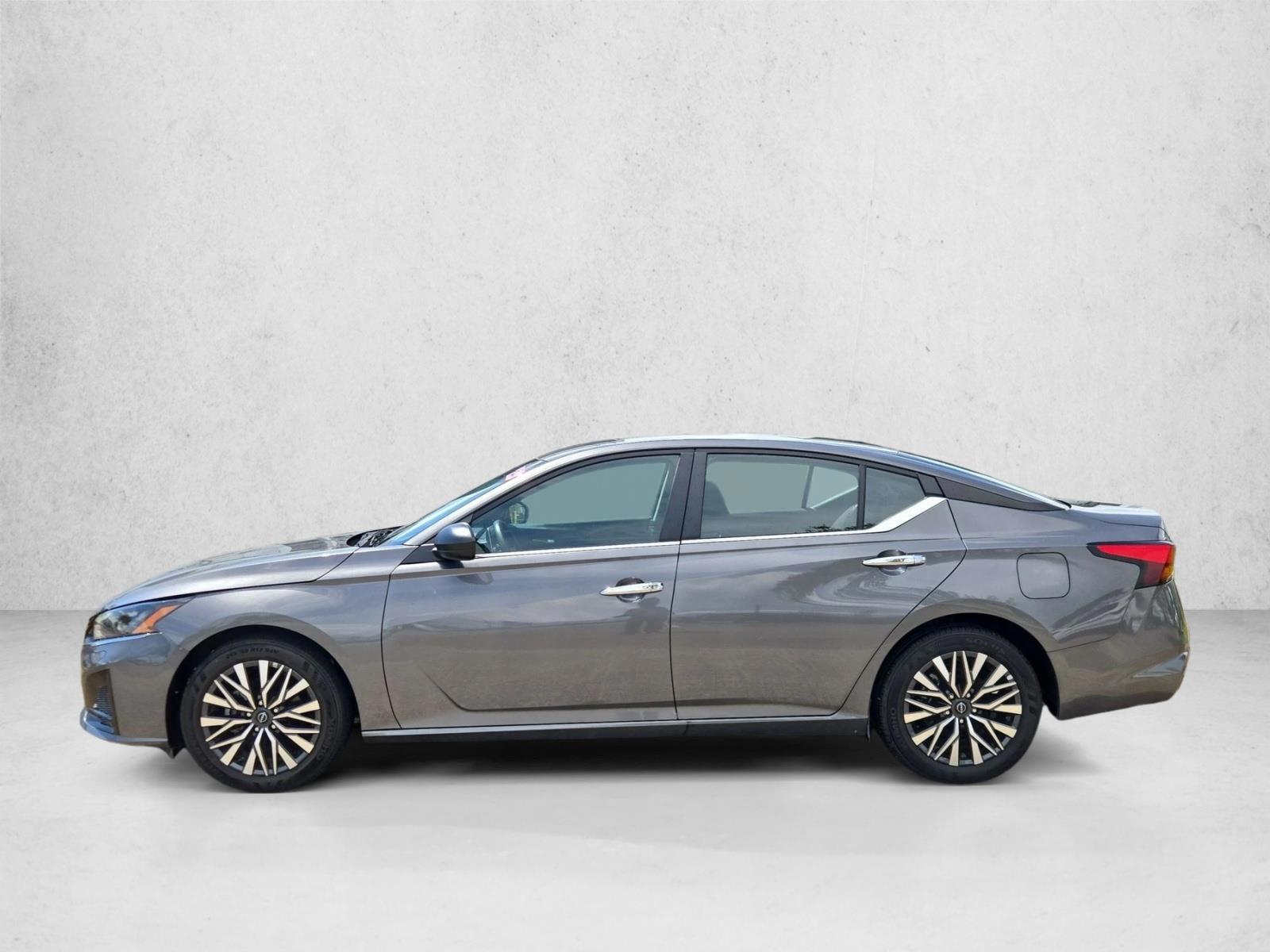 Thumbnail: 2025 Nissan Altima - 2