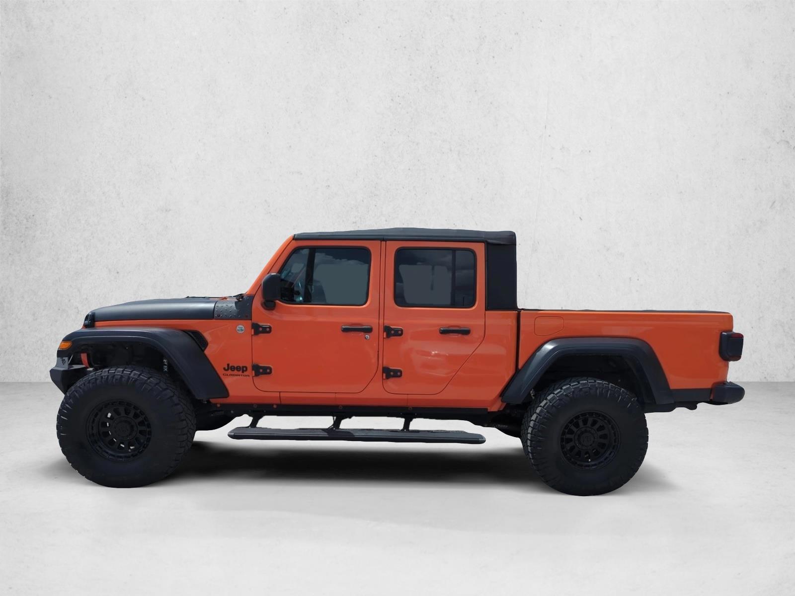 Thumbnail: 2020 Jeep Gladiator - 2