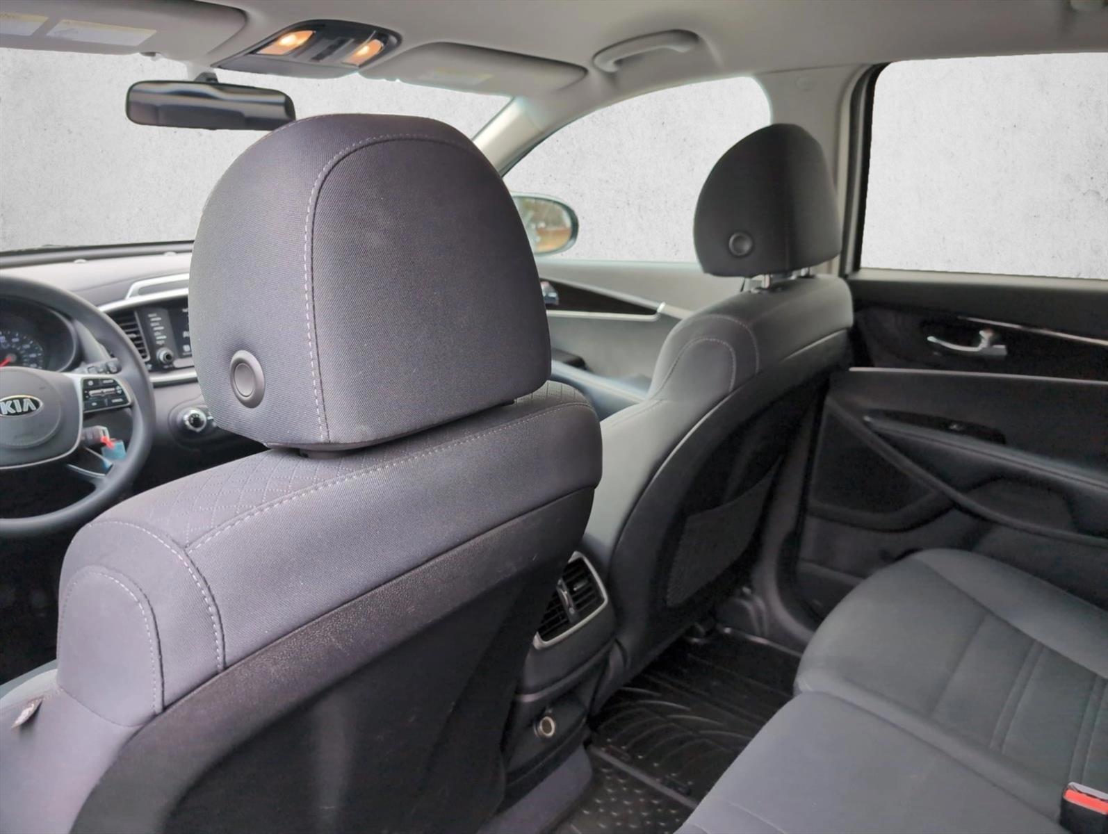 Thumbnail: 2019 Kia Sorento - 5