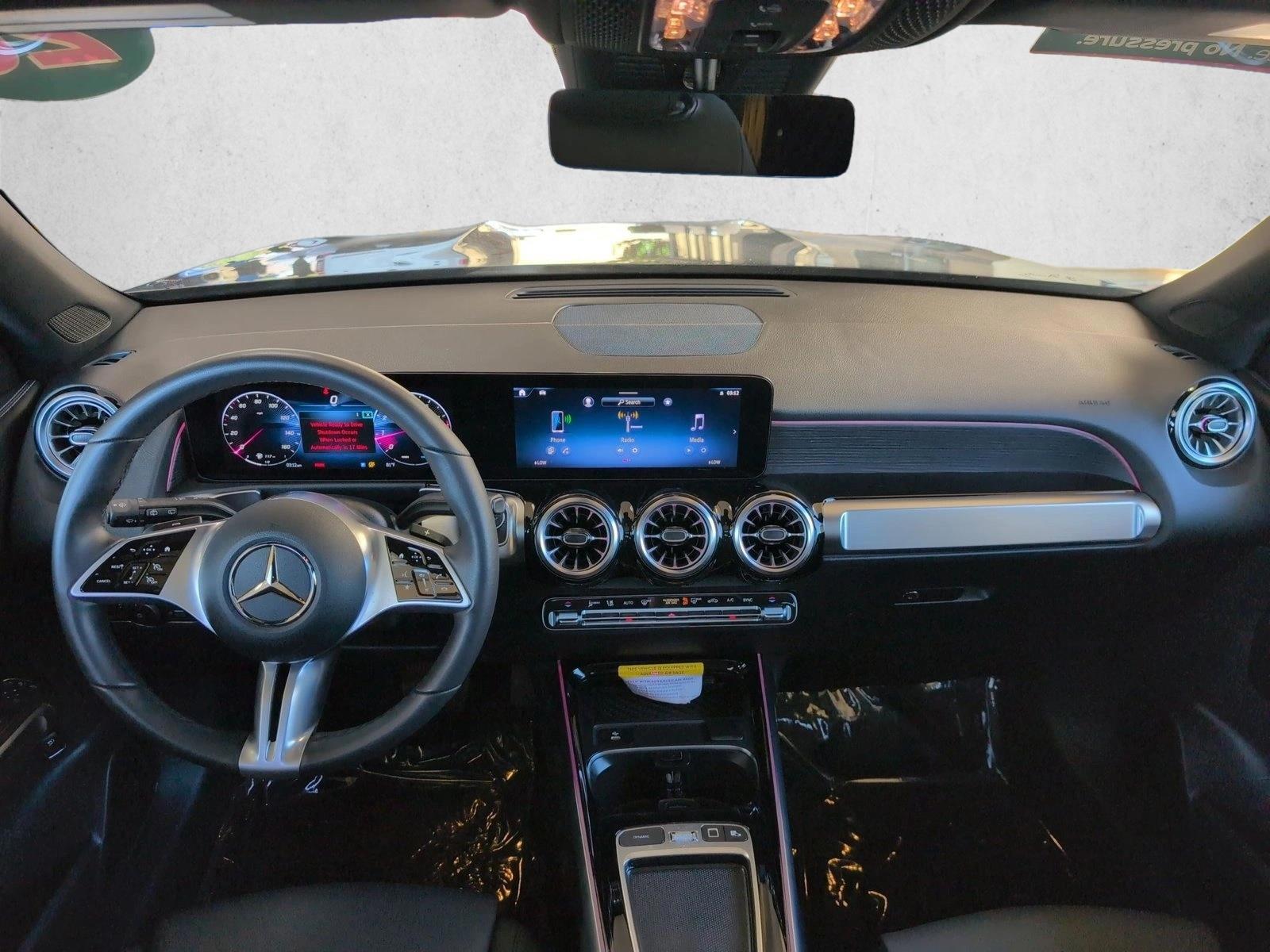 Thumbnail: 2026 Mercedes-Benz GLB - 4