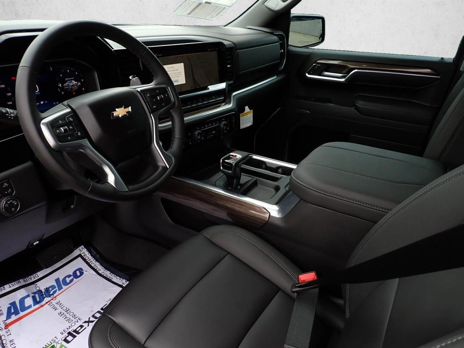 Thumbnail: 2026 Chevrolet Silverado 1500 - 3