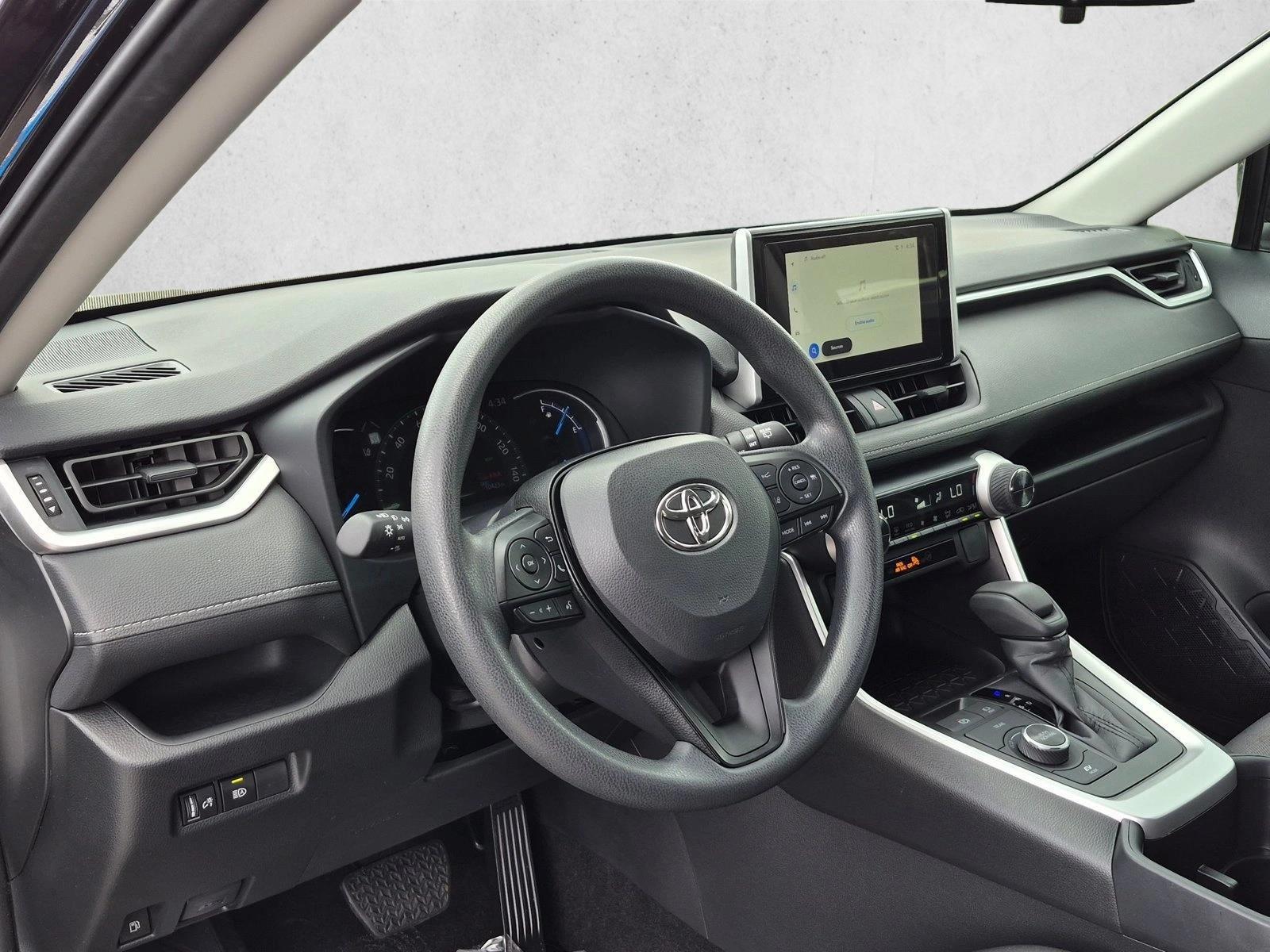 Thumbnail: 2025 Toyota RAV4 - 3