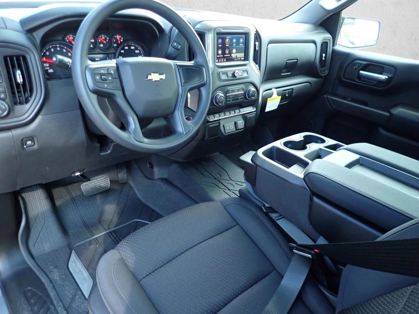 Thumbnail: 2026 Chevrolet Silverado 1500 - 3