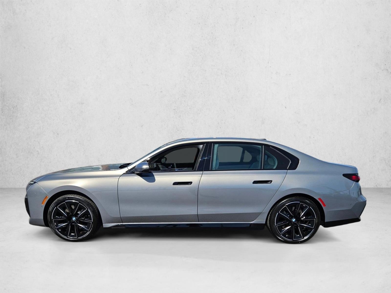 Thumbnail: 2026 BMW 7 Series - 2
