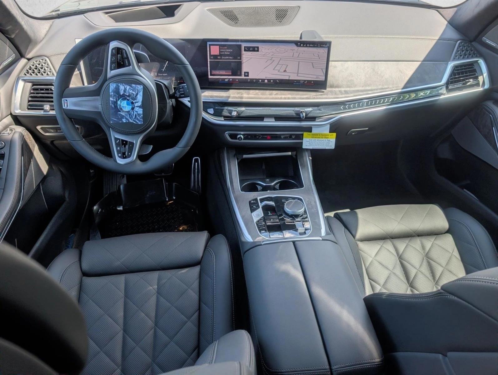 Thumbnail: 2027 BMW X7 - 3