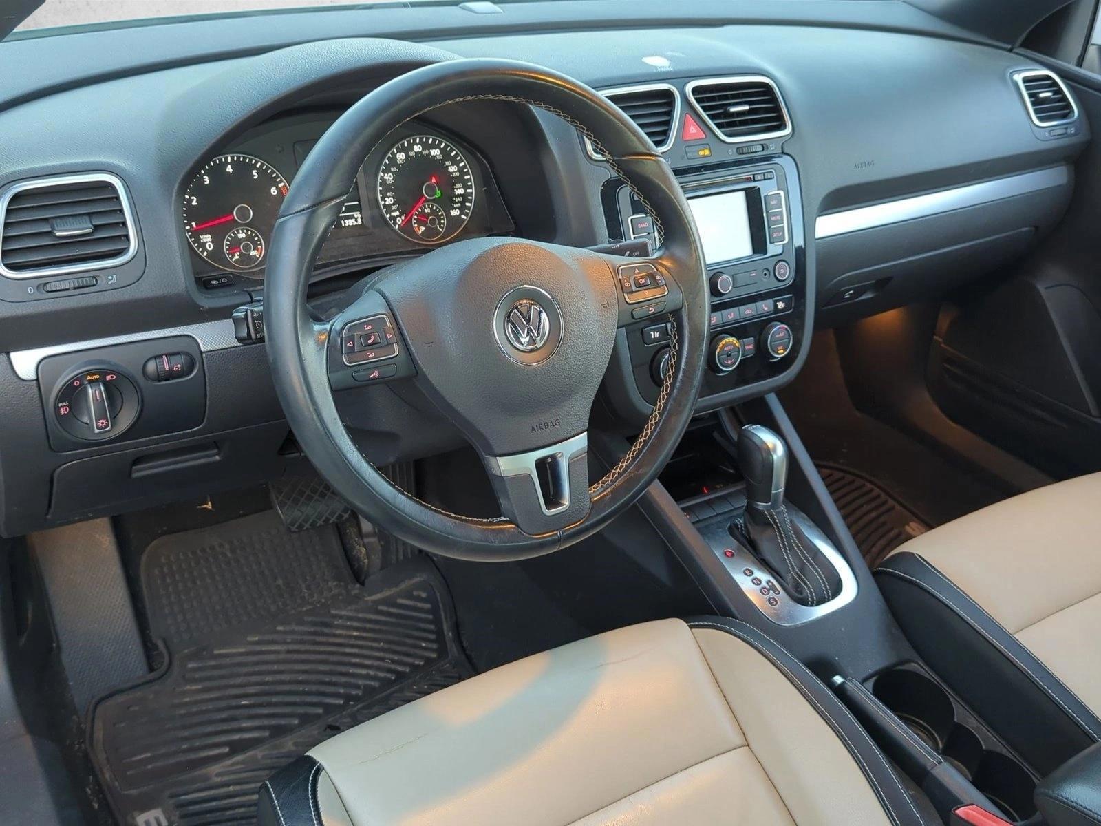 Thumbnail: 2015 Volkswagen Eos - 3