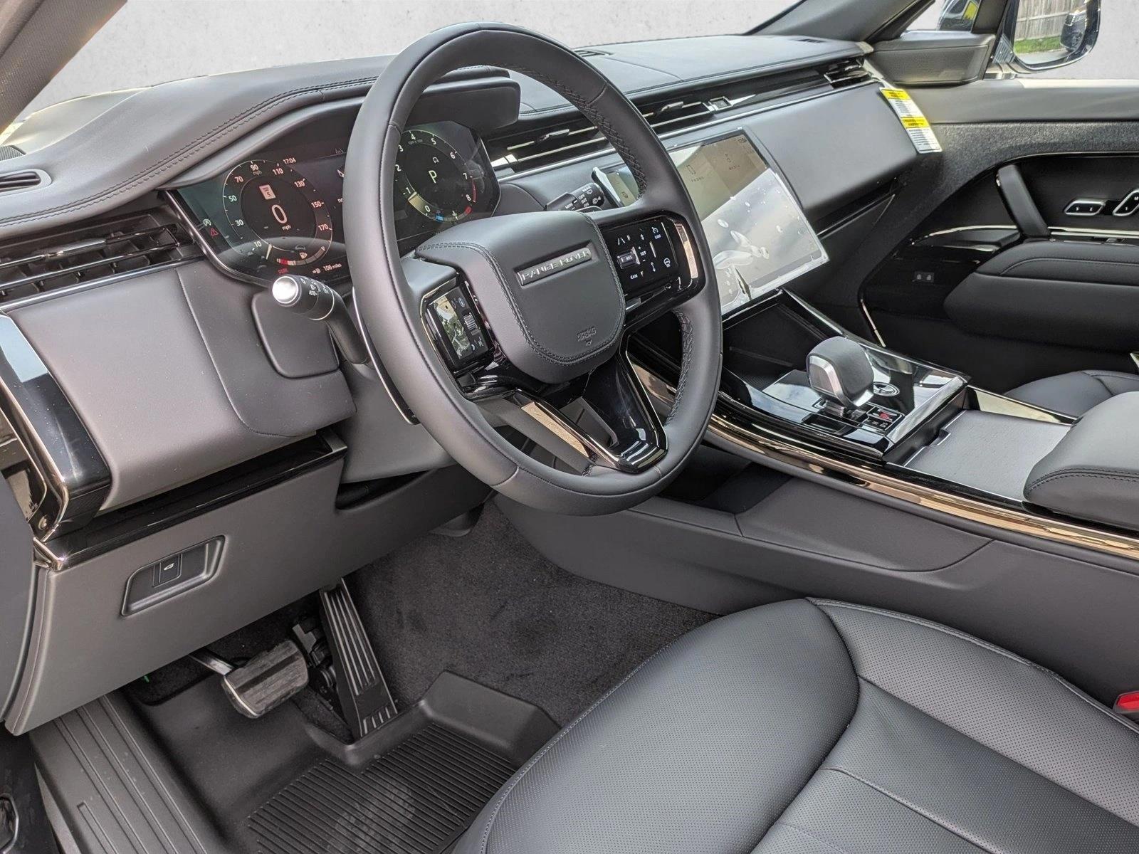 Thumbnail: 2027 Land Rover Range Rover Sport - 3