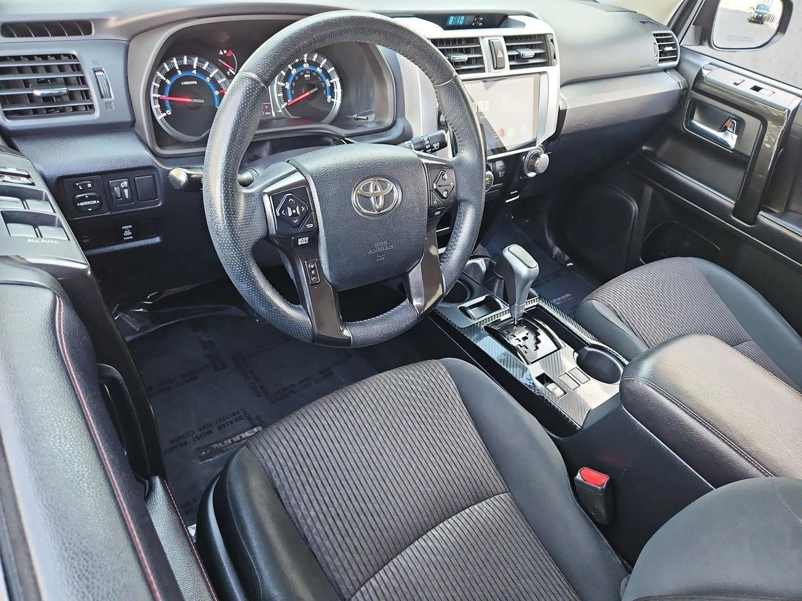 Thumbnail: 2019 Toyota 4Runner - 3