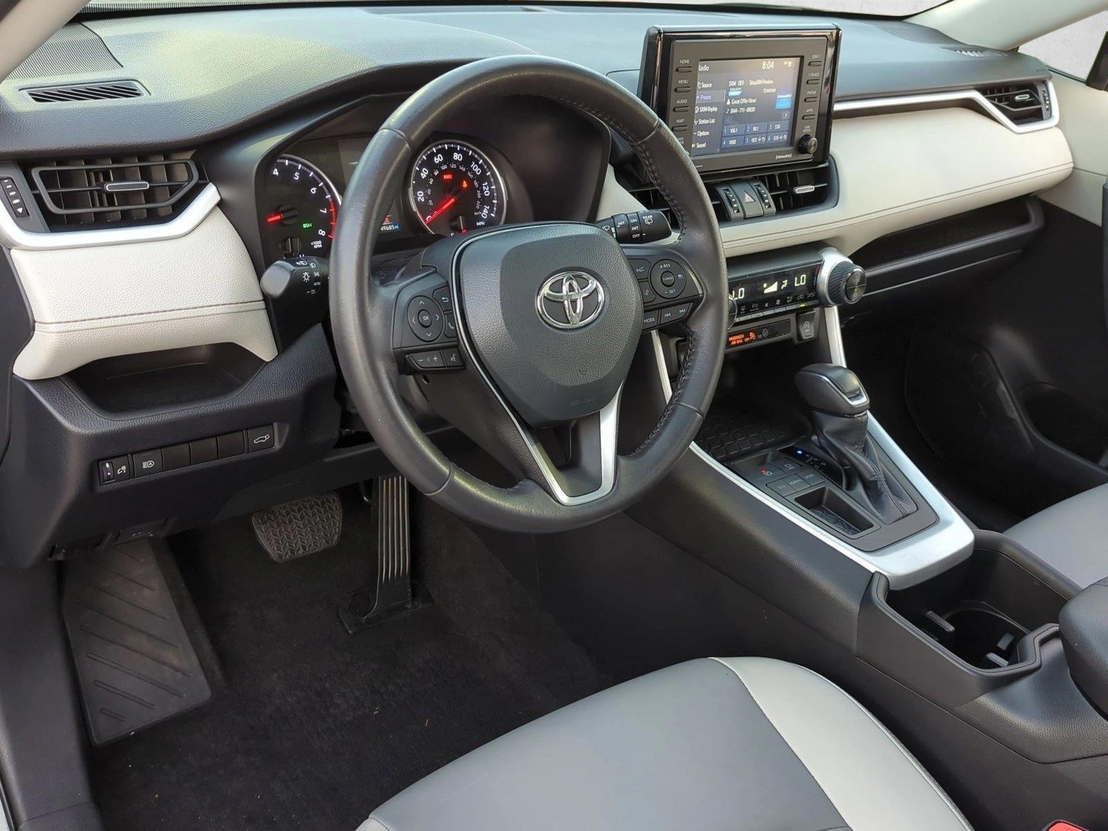 Thumbnail: 2022 Toyota RAV4 - 3