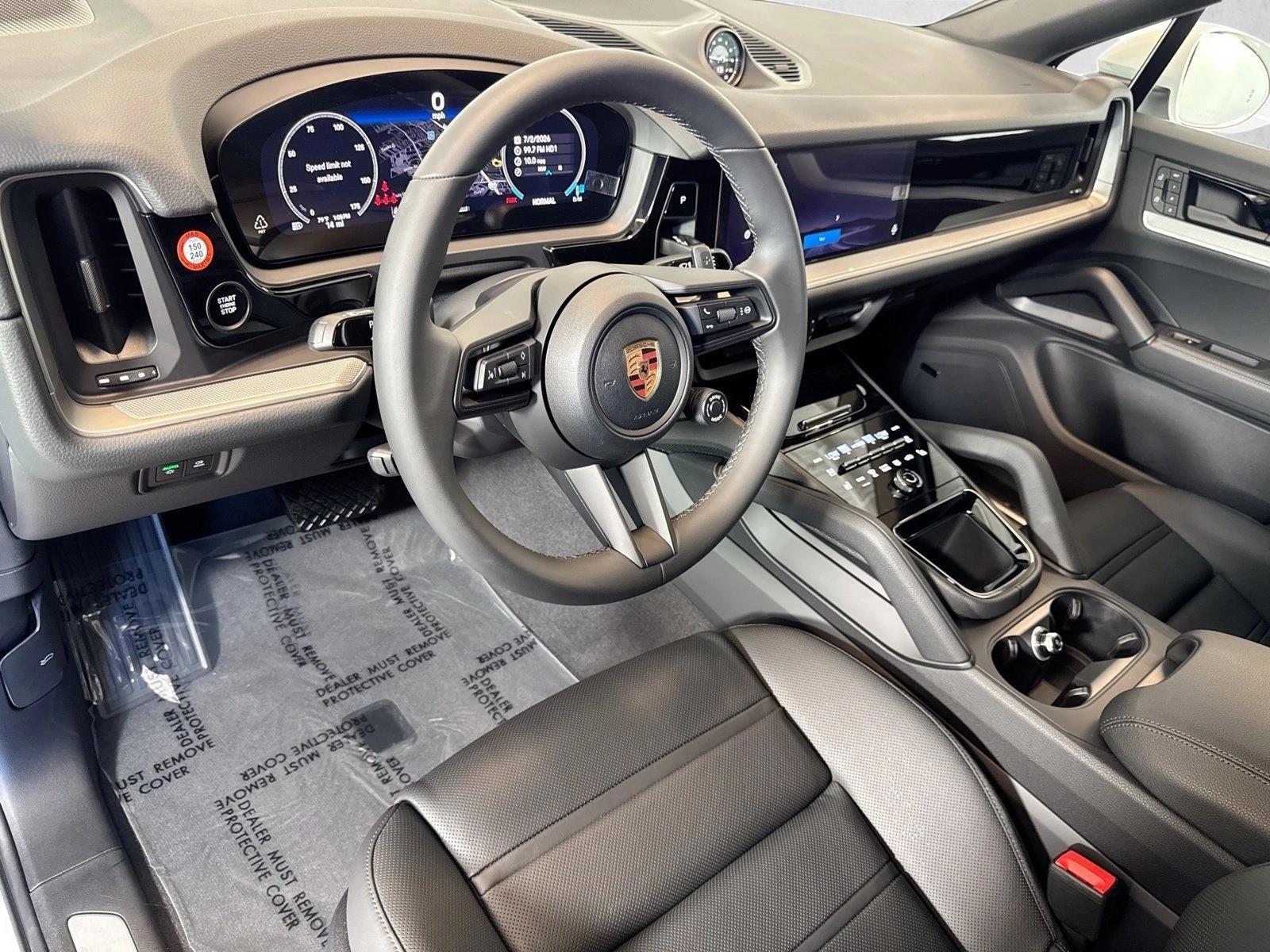Thumbnail: 2026 Porsche Cayenne - 3