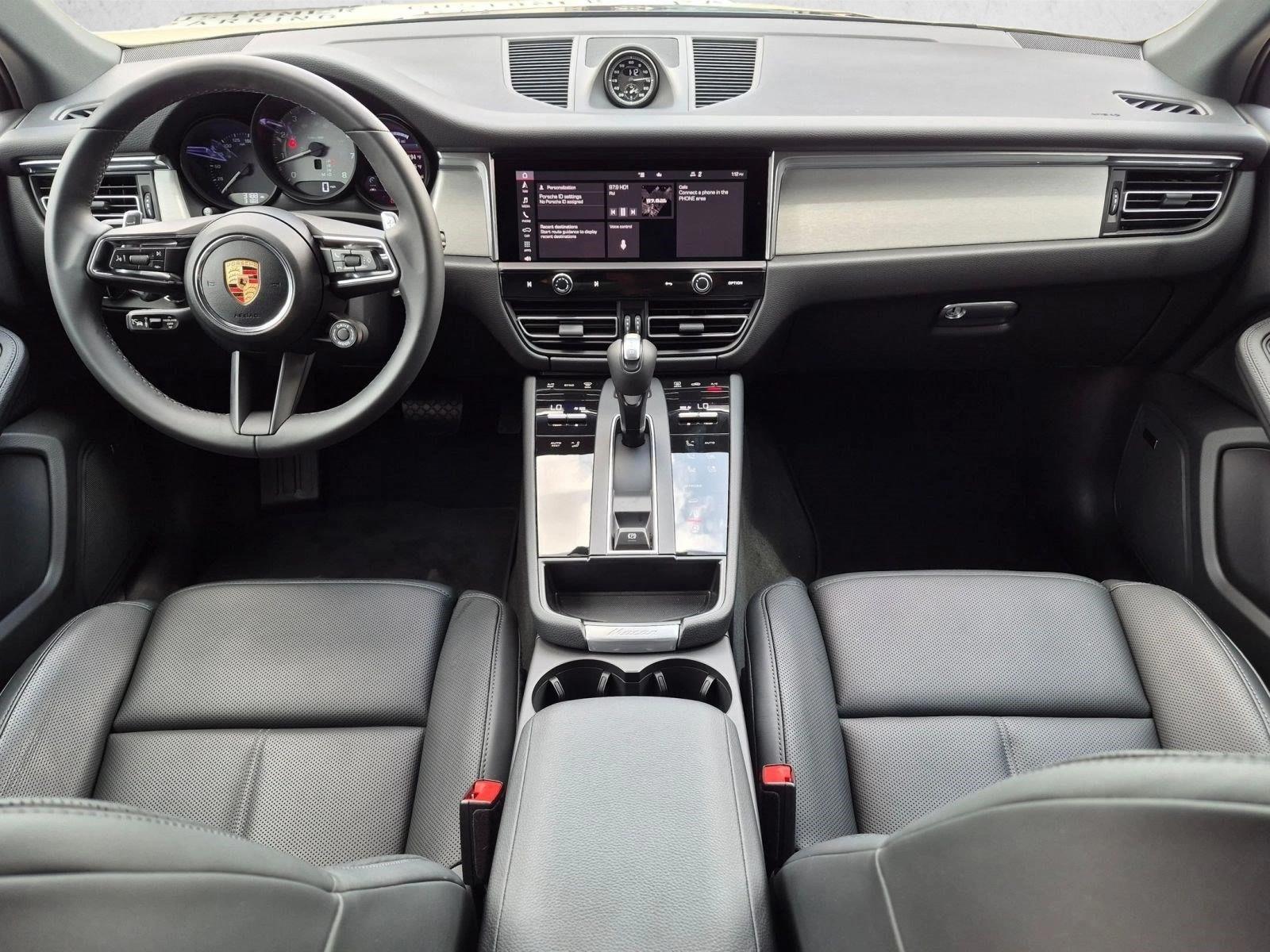 Thumbnail: 2026 Porsche Macan - 5