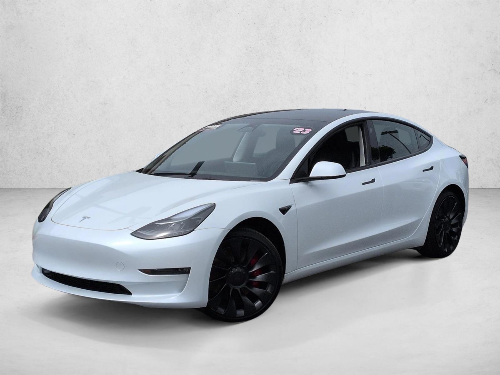 Thumbnail: 2023 Tesla Model 3 - 1