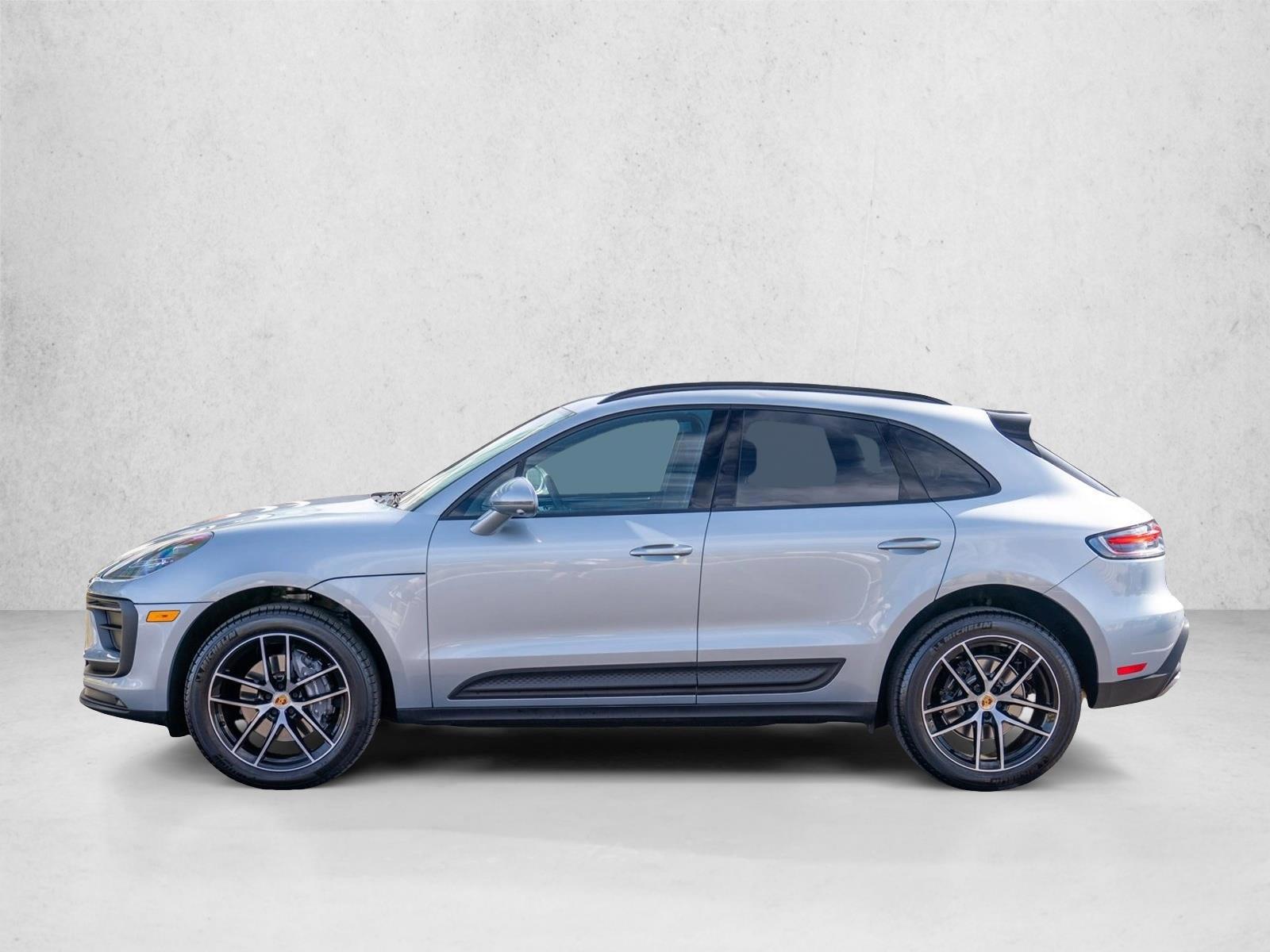 Thumbnail: 2026 Porsche Macan - 2