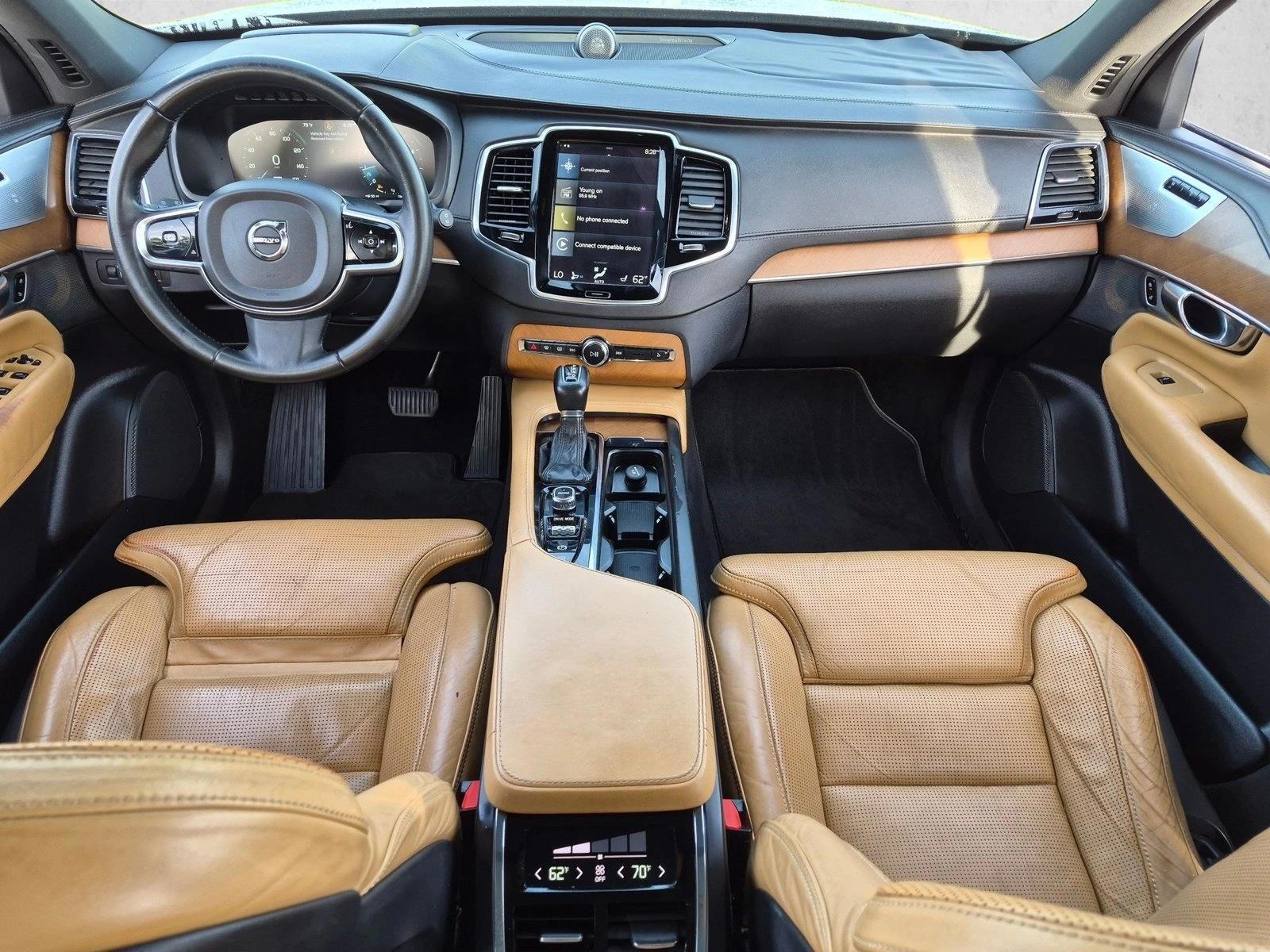 Thumbnail: 2016 Volvo XC90 - 3