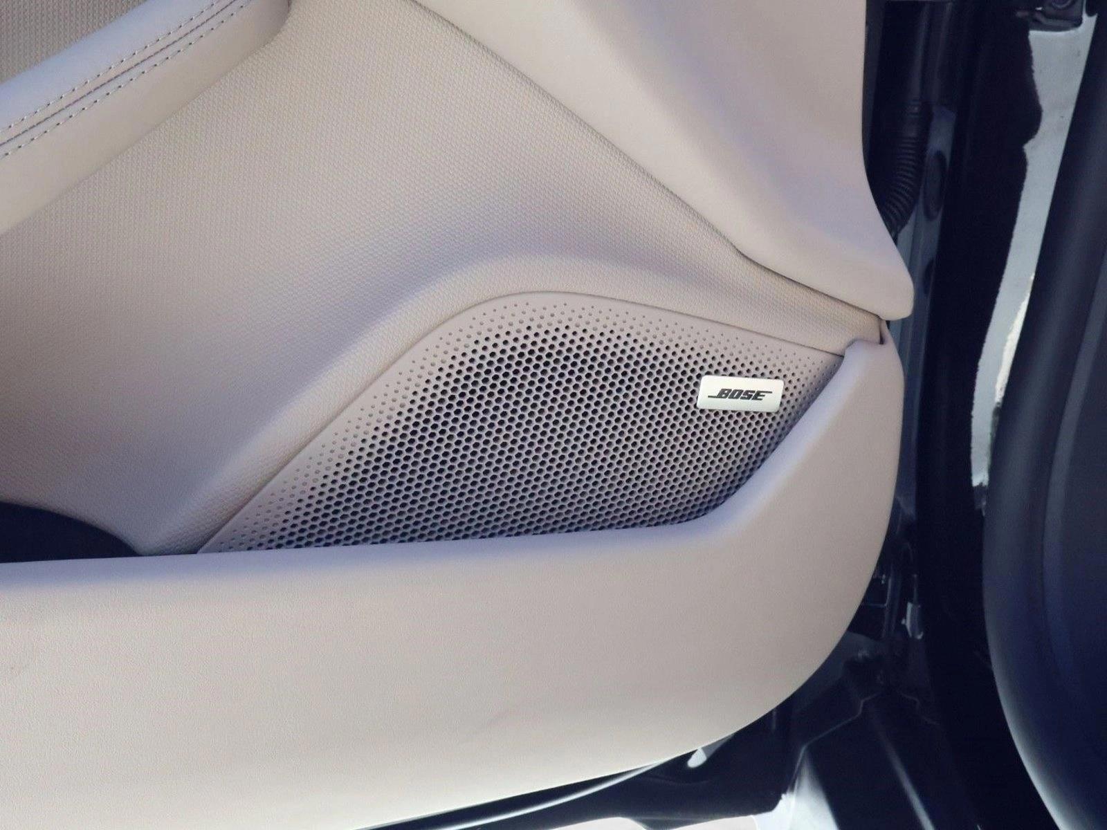 2026 Porsche Taycan Base - Photo 14