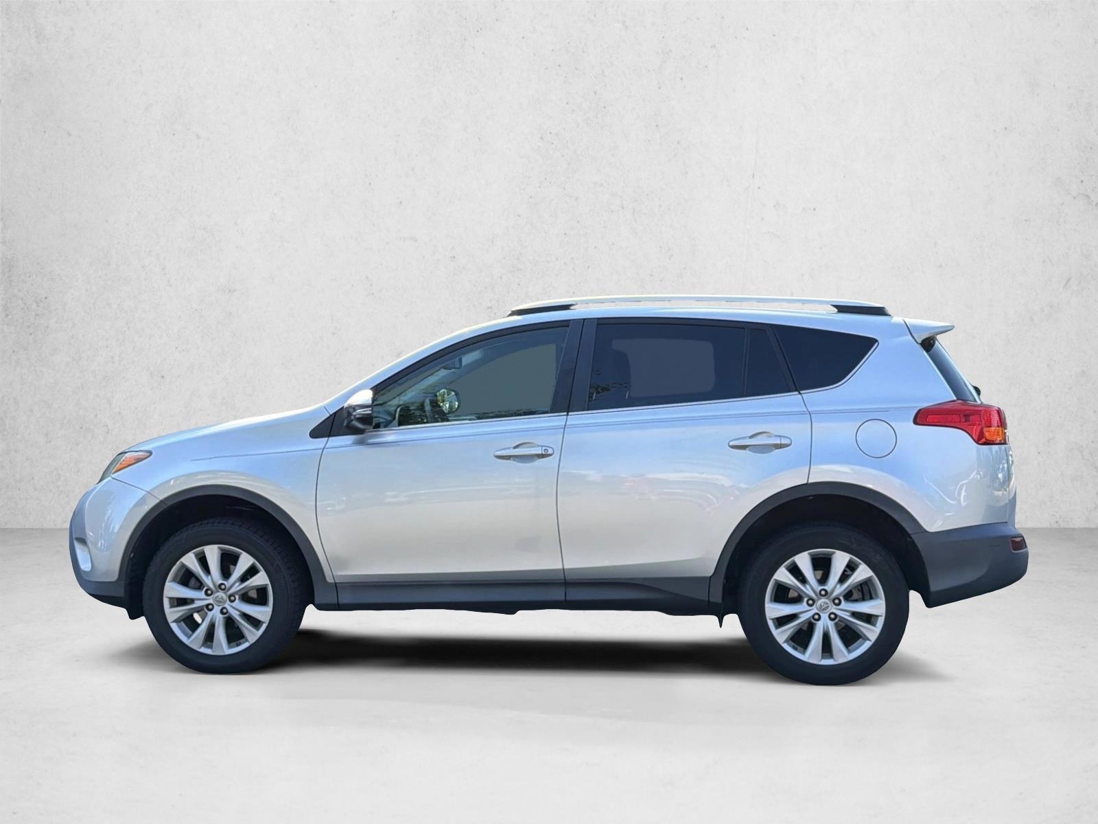 Thumbnail: 2013 Toyota RAV4 - 2