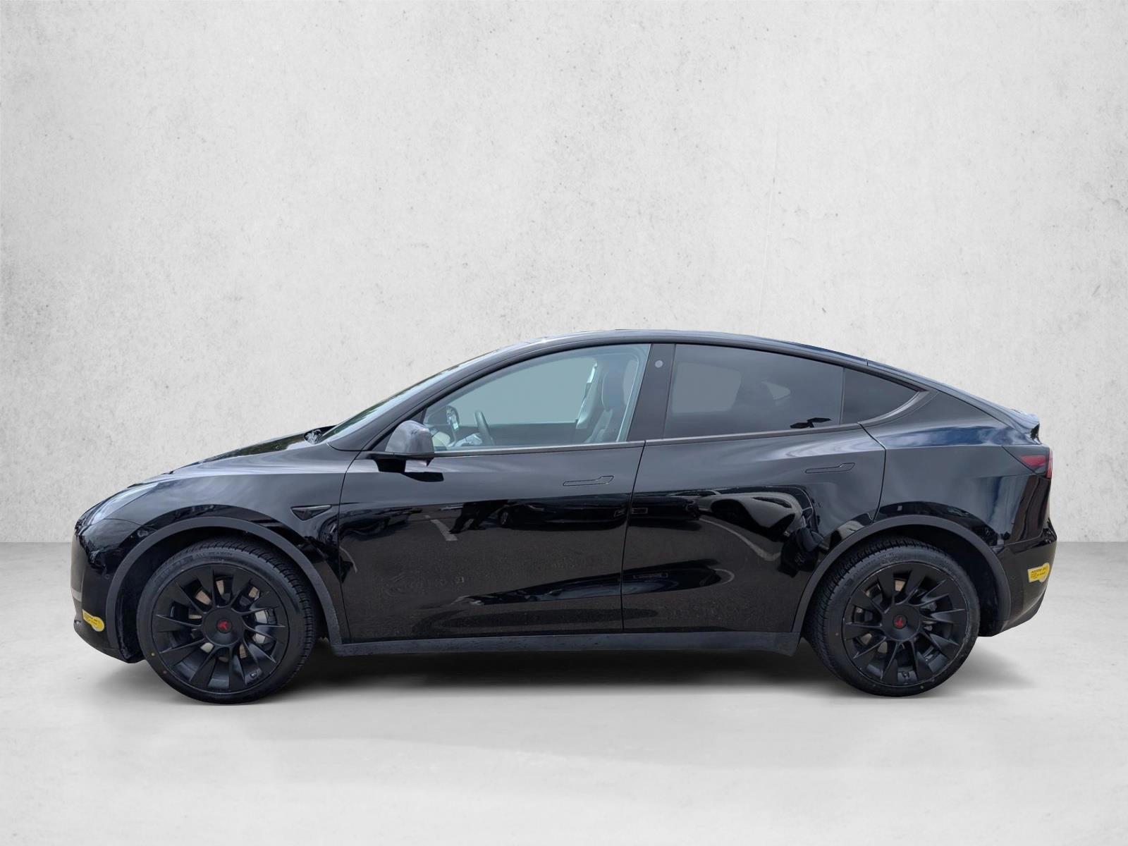 Thumbnail: 2022 Tesla Model Y - 2