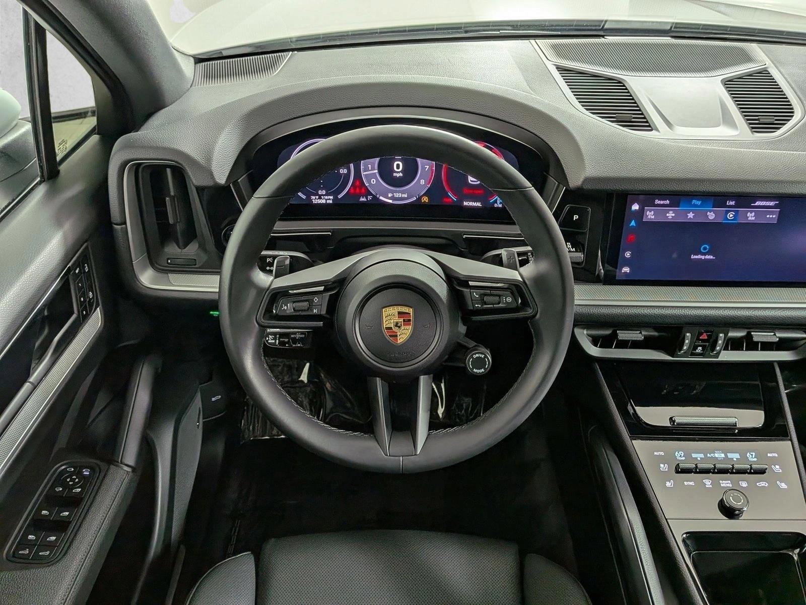 Thumbnail: 2024 Porsche Cayenne - 4