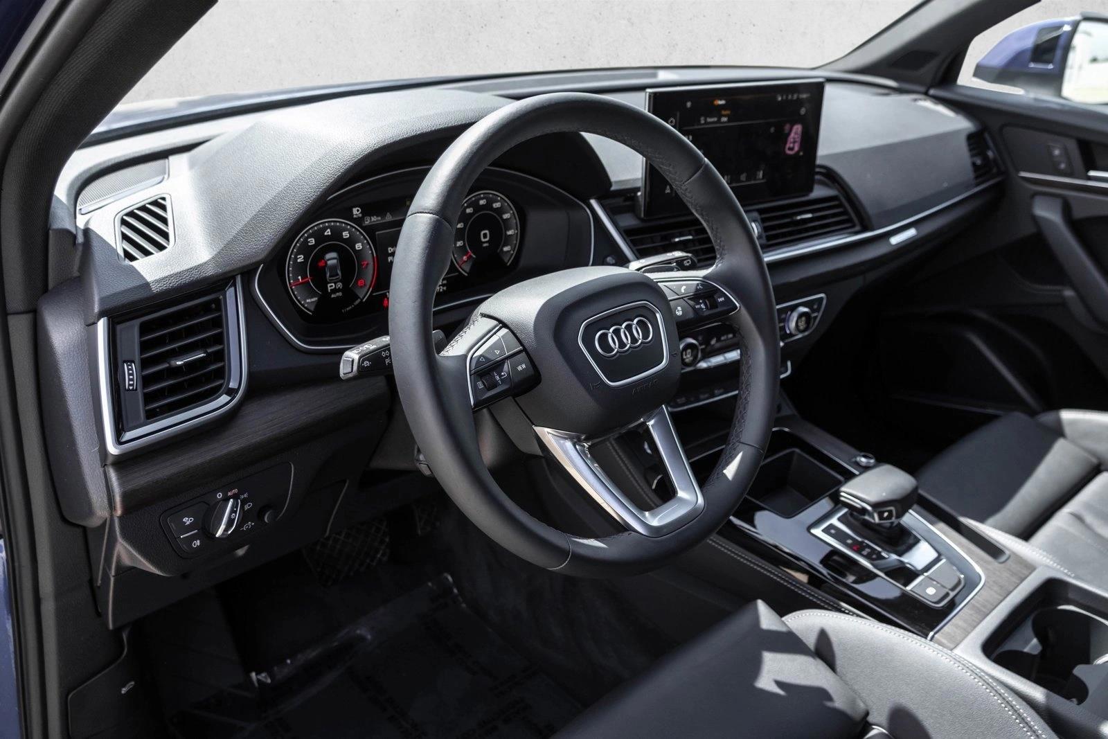 Thumbnail: 2023 Audi Q5 - 3