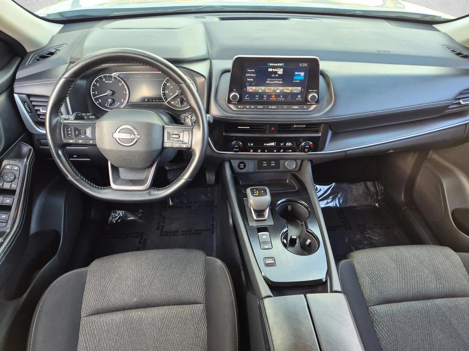 2025 Nissan Rogue SV - Photo 23