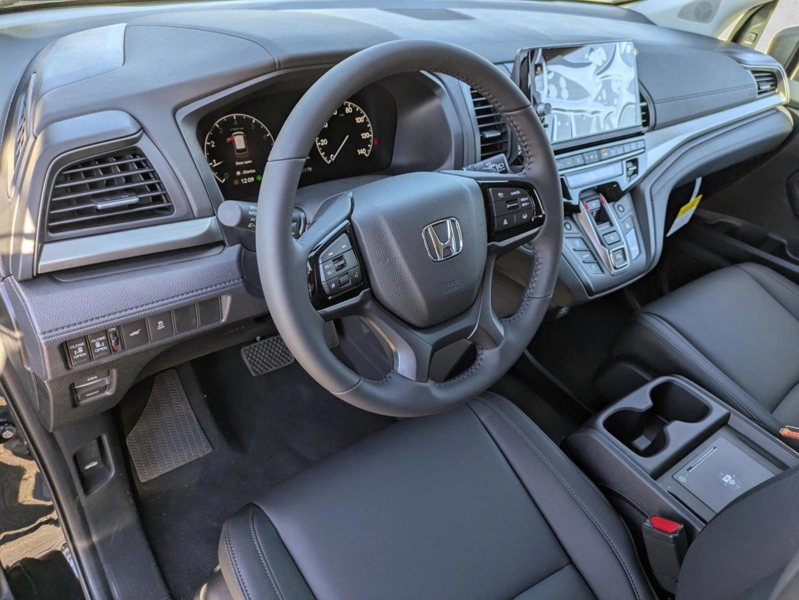 Thumbnail: 2026 Honda Odyssey - 3