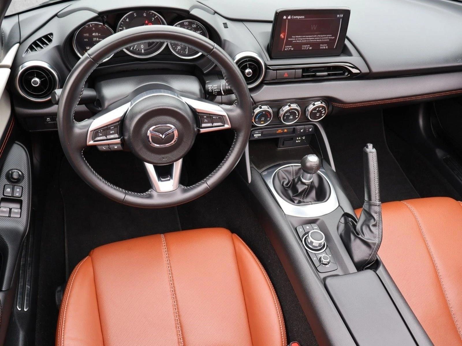 Thumbnail: 2022 Mazda MX-5 Miata - 5