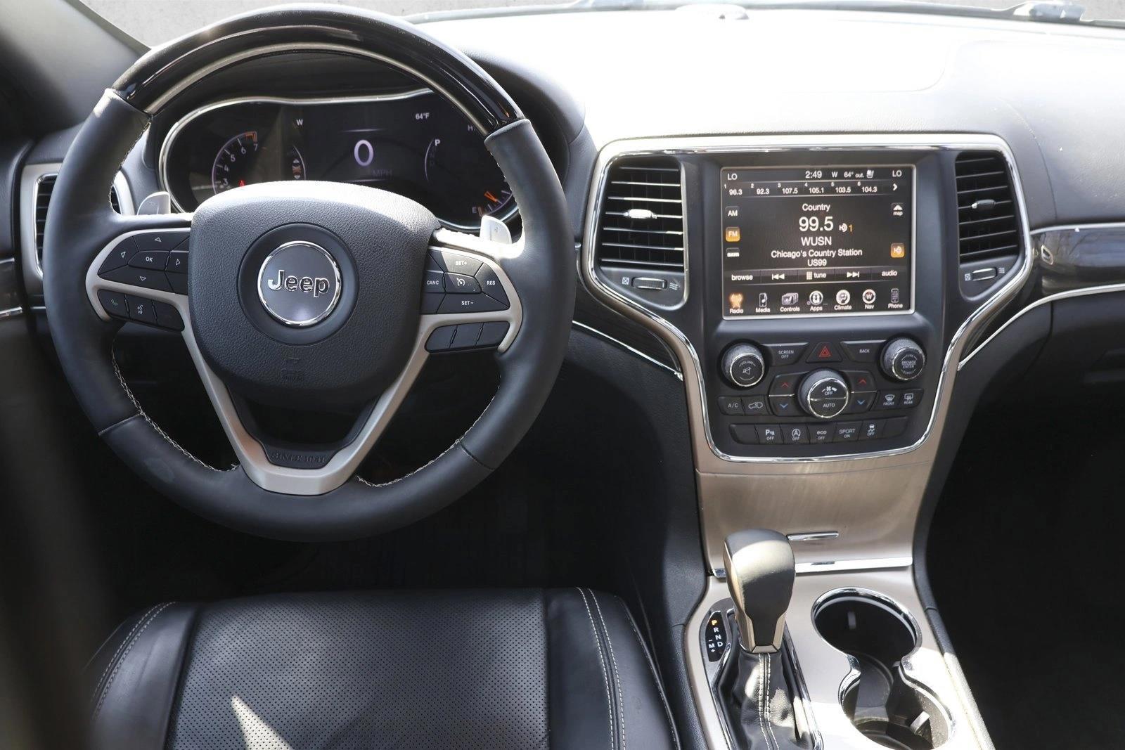 Thumbnail: 2017 Jeep Grand Cherokee - 3
