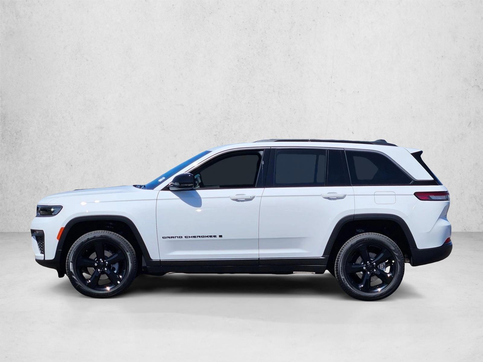 Thumbnail: 2026 Jeep Grand Cherokee - 2