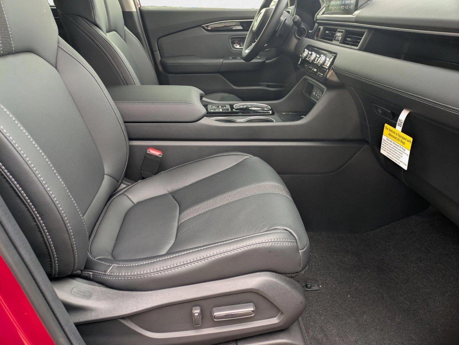 2025 Honda Pilot Touring - Photo 17