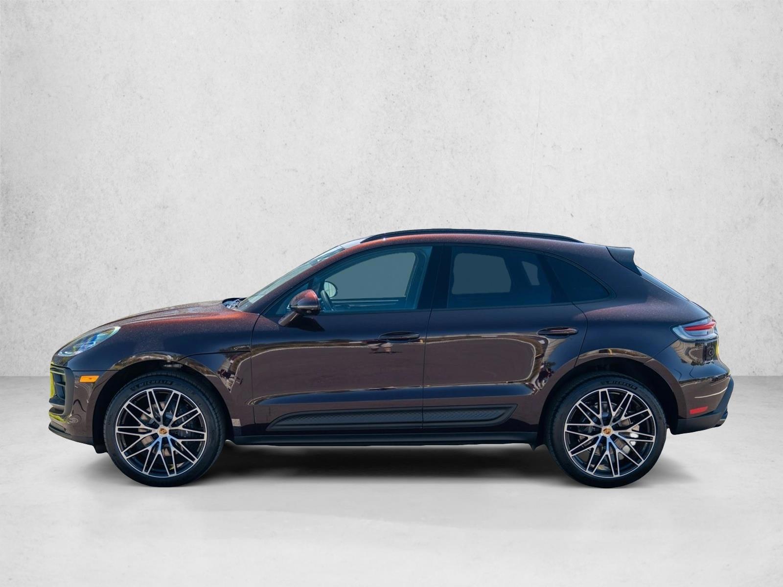 Thumbnail: 2026 Porsche Macan - 2