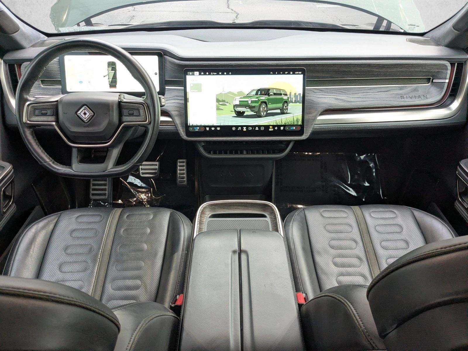 Thumbnail: 2022 Rivian R1S - 3