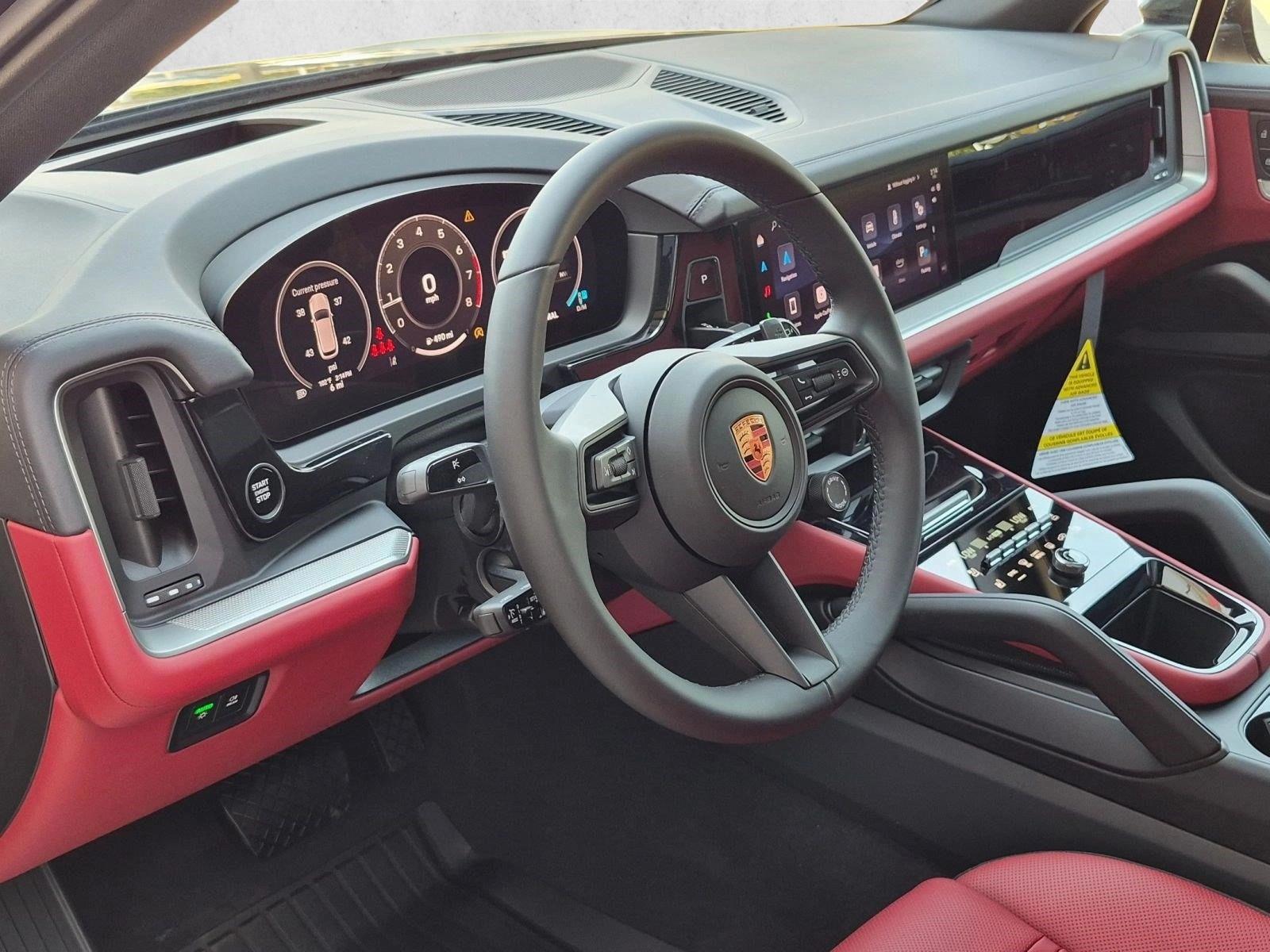 Thumbnail: 2026 Porsche Cayenne - 3