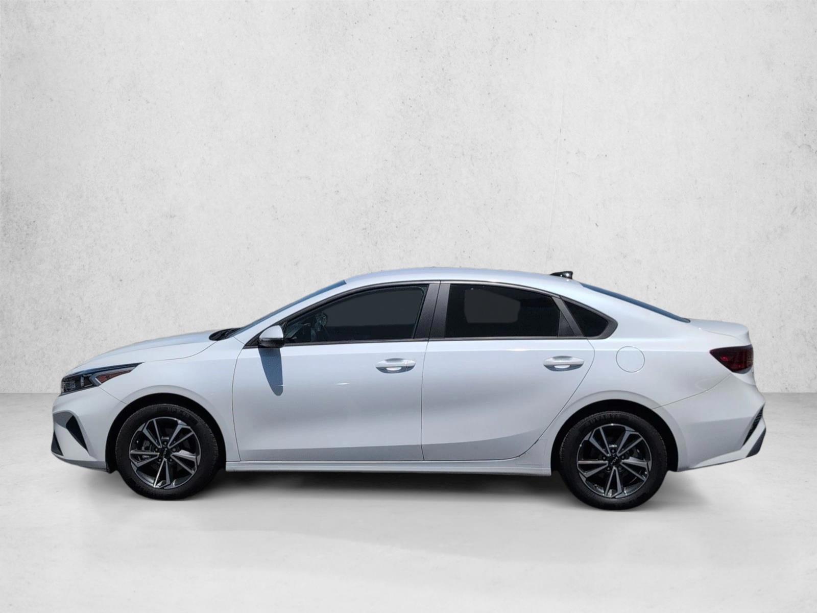 Thumbnail: 2023 Kia Forte - 2