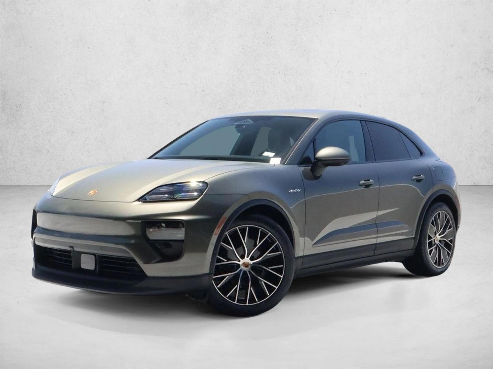Thumbnail: 2026 Porsche Macan - 1