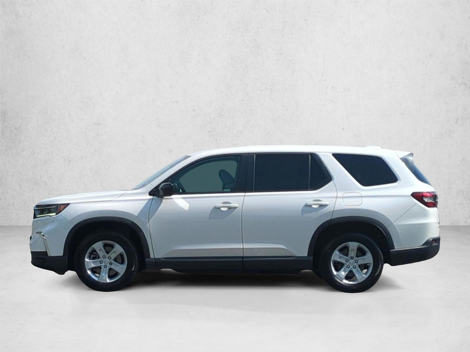 Thumbnail: 2023 Honda Pilot - 2