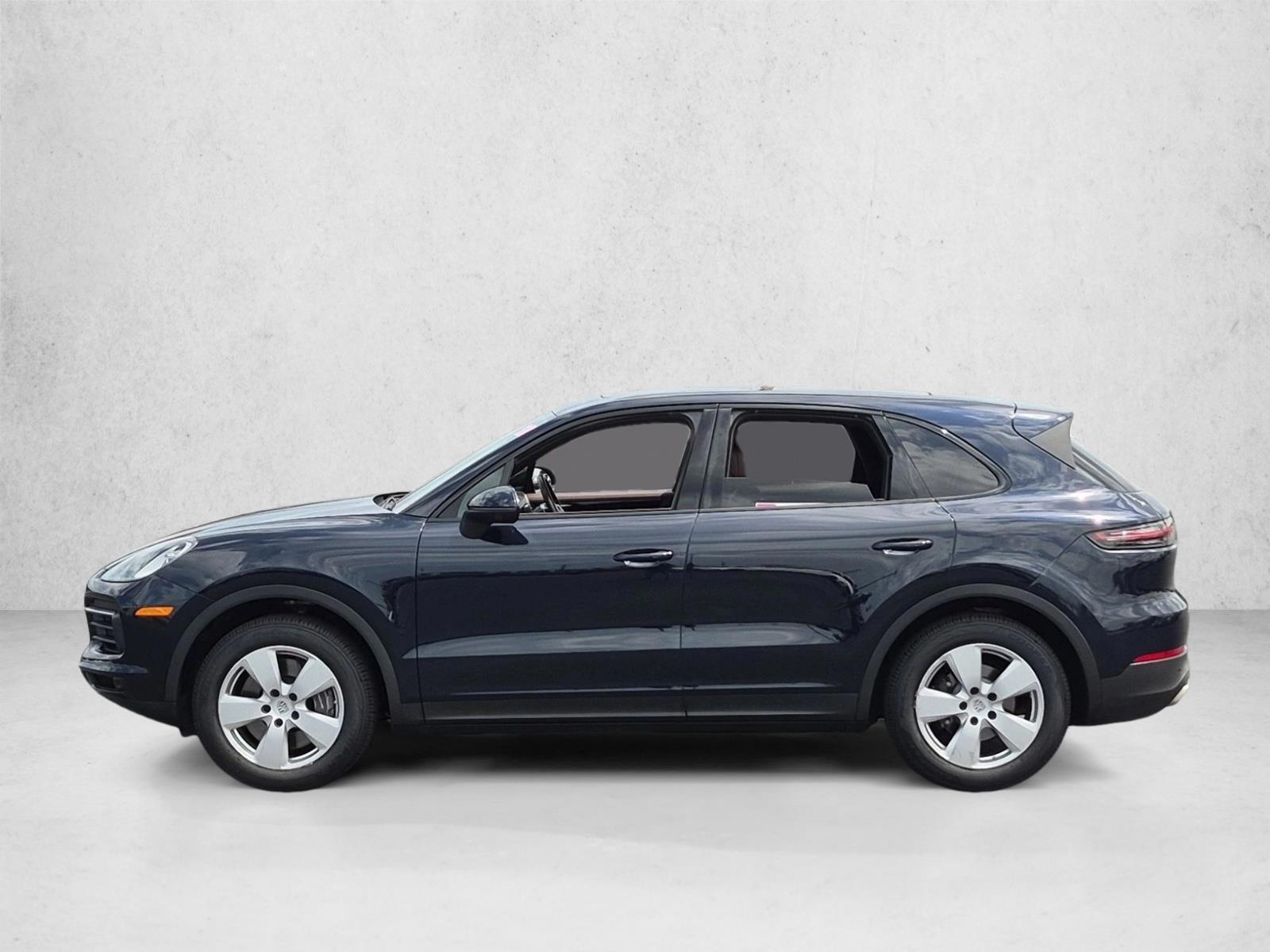 Thumbnail: 2022 Porsche Cayenne - 2