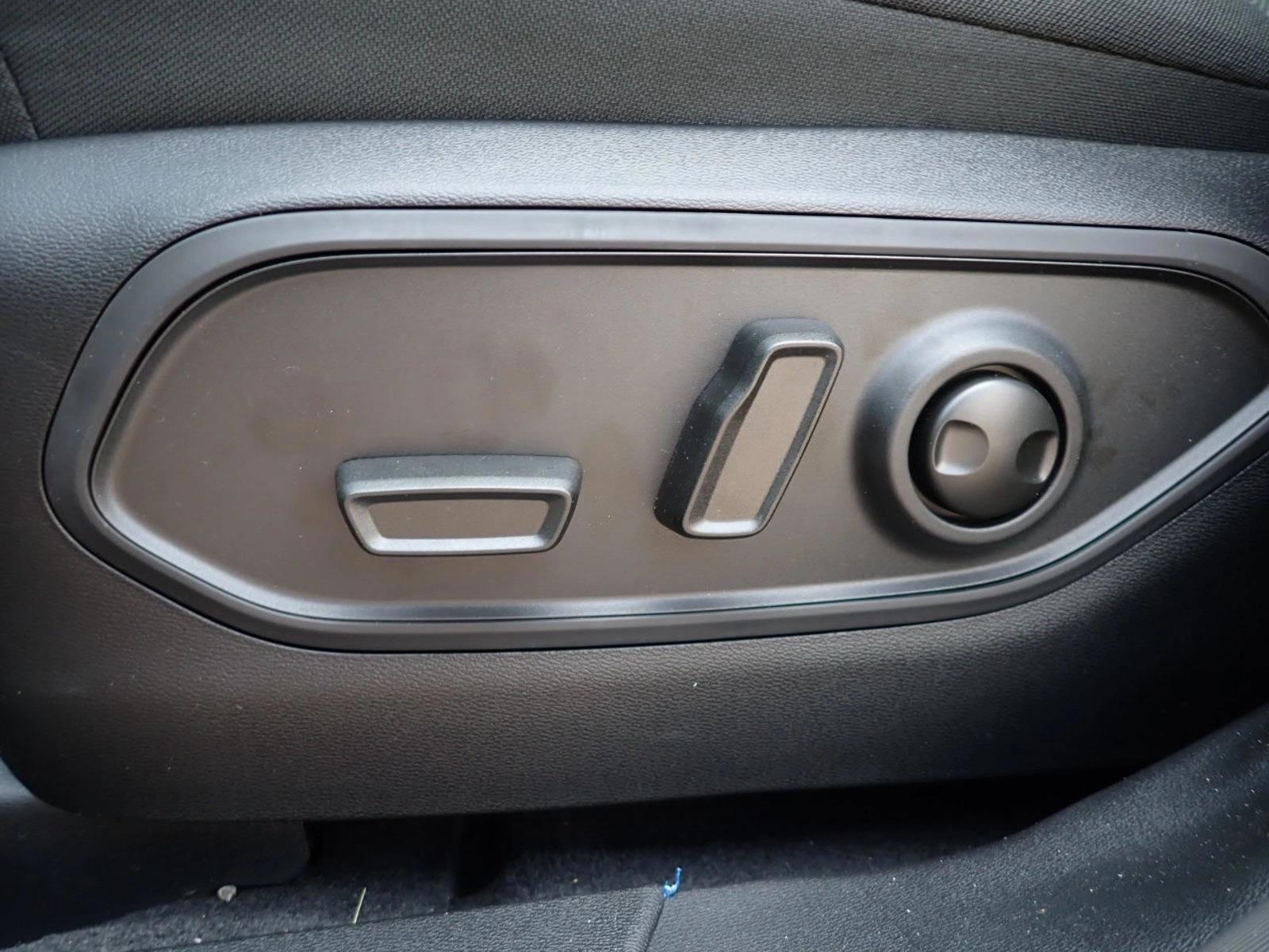 Thumbnail: 2026 Jeep Cherokee - 3